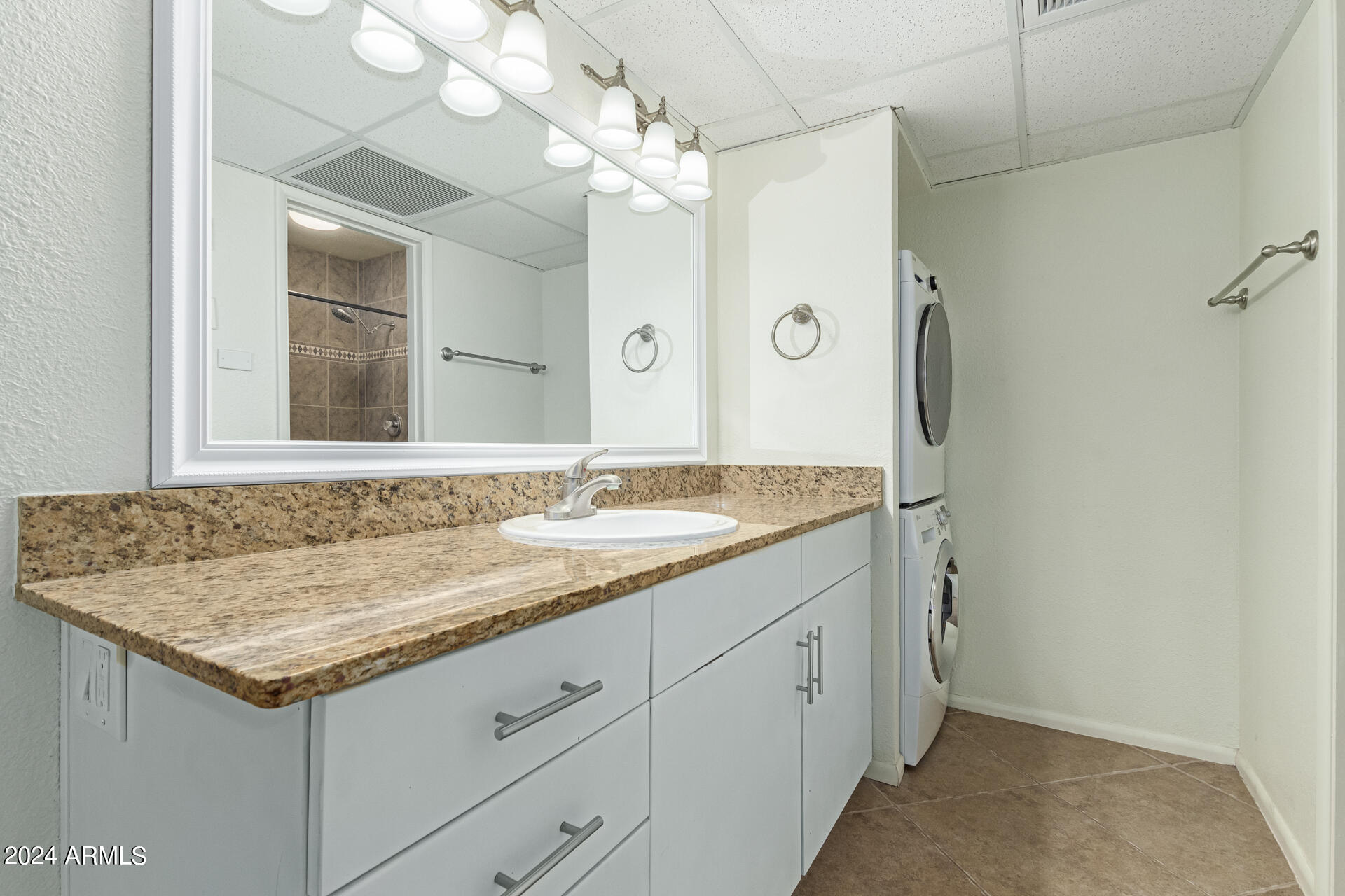 7350 N VIA PASEO DEL SUR, M208