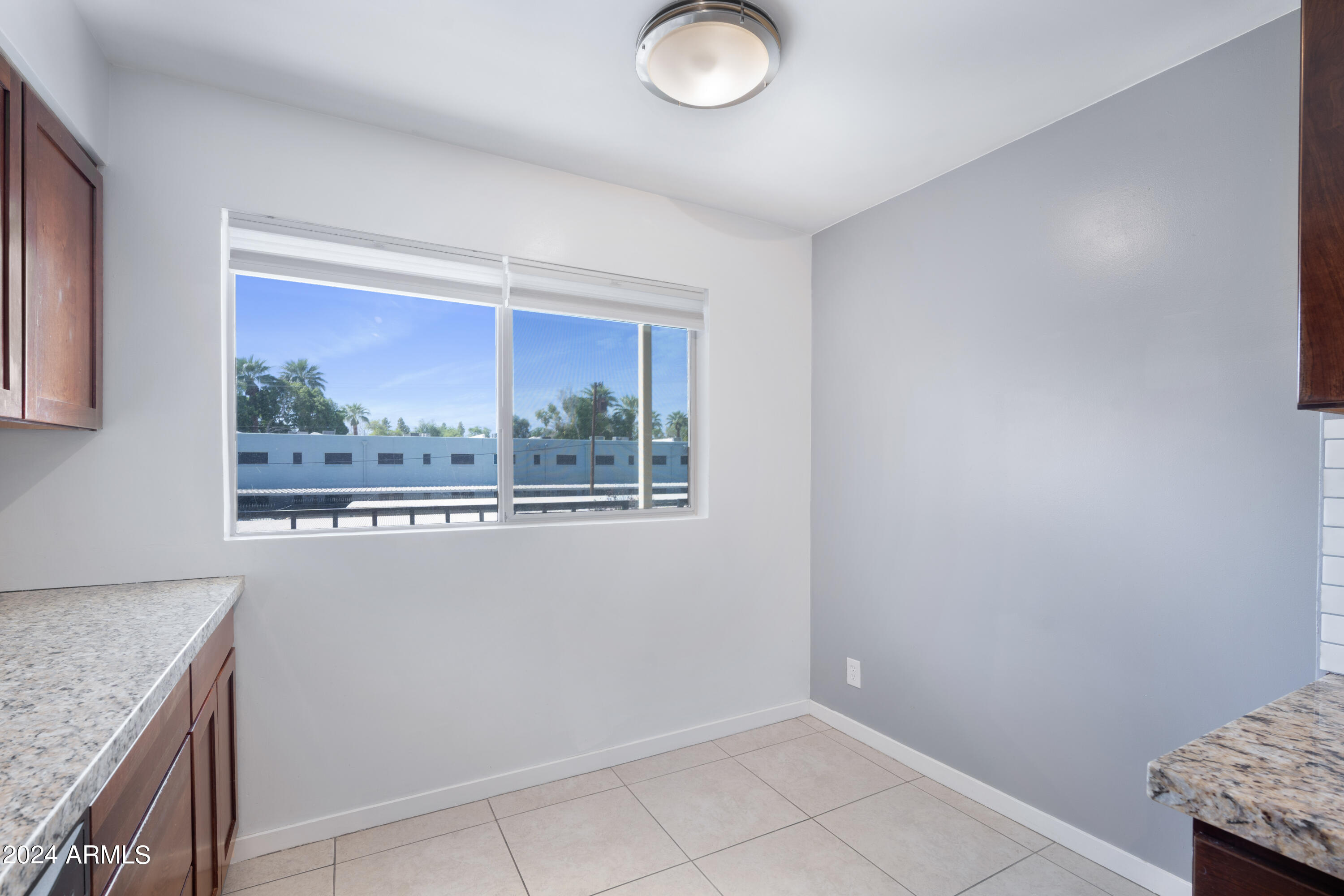 3600 N 5TH Avenue, 205