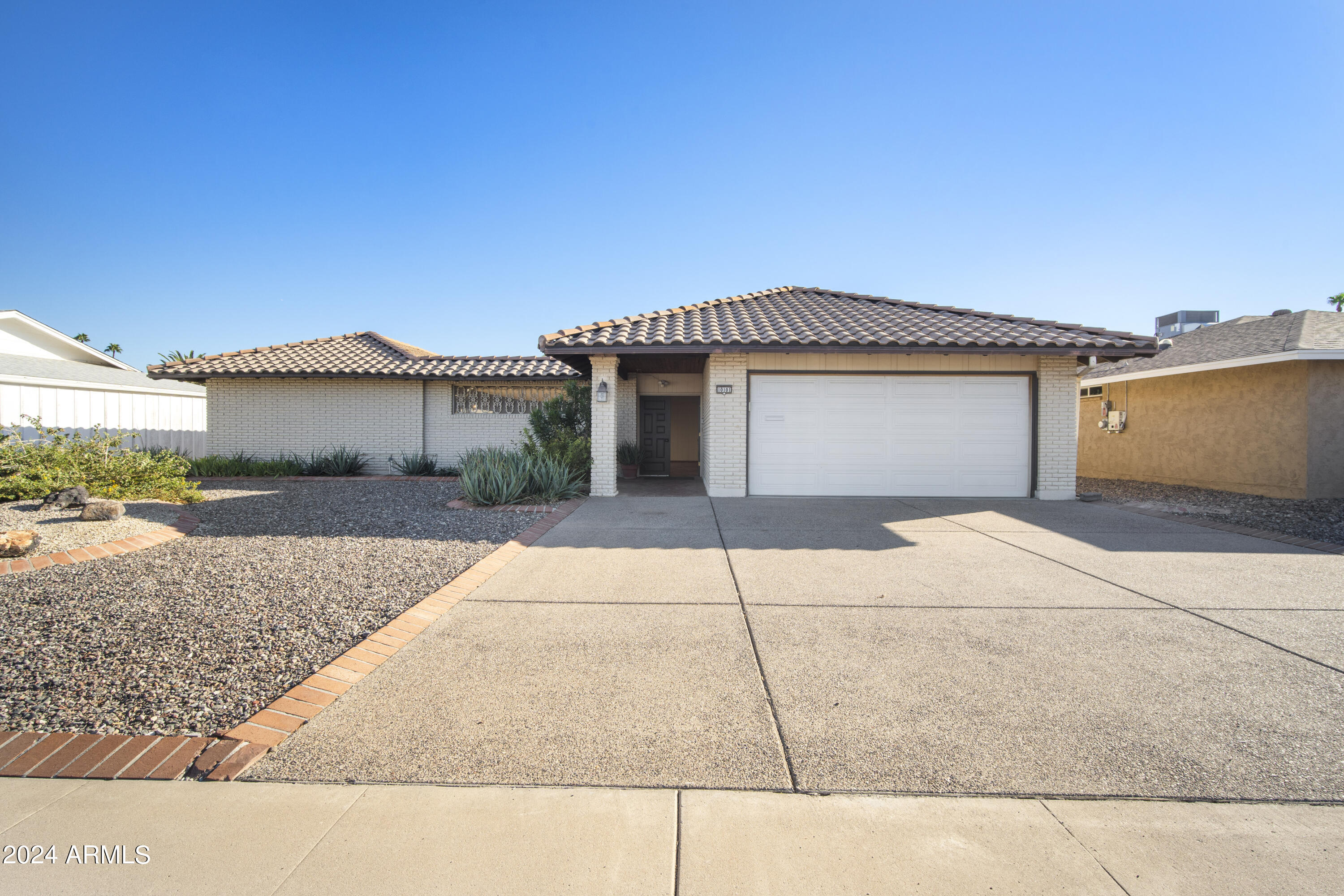 10101 W CAMEO Drive