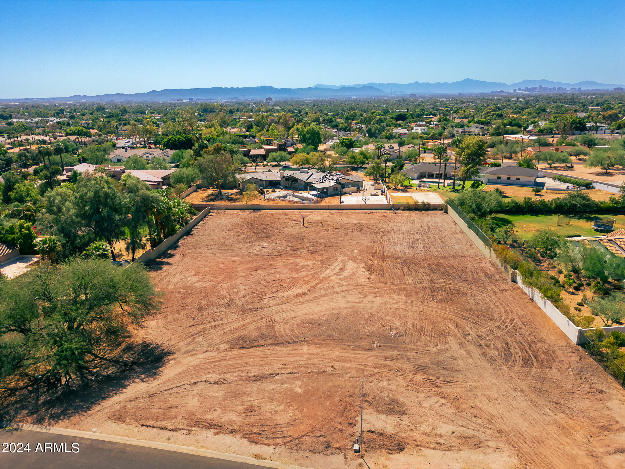 4963 E ROCKRIDGE Road, 5