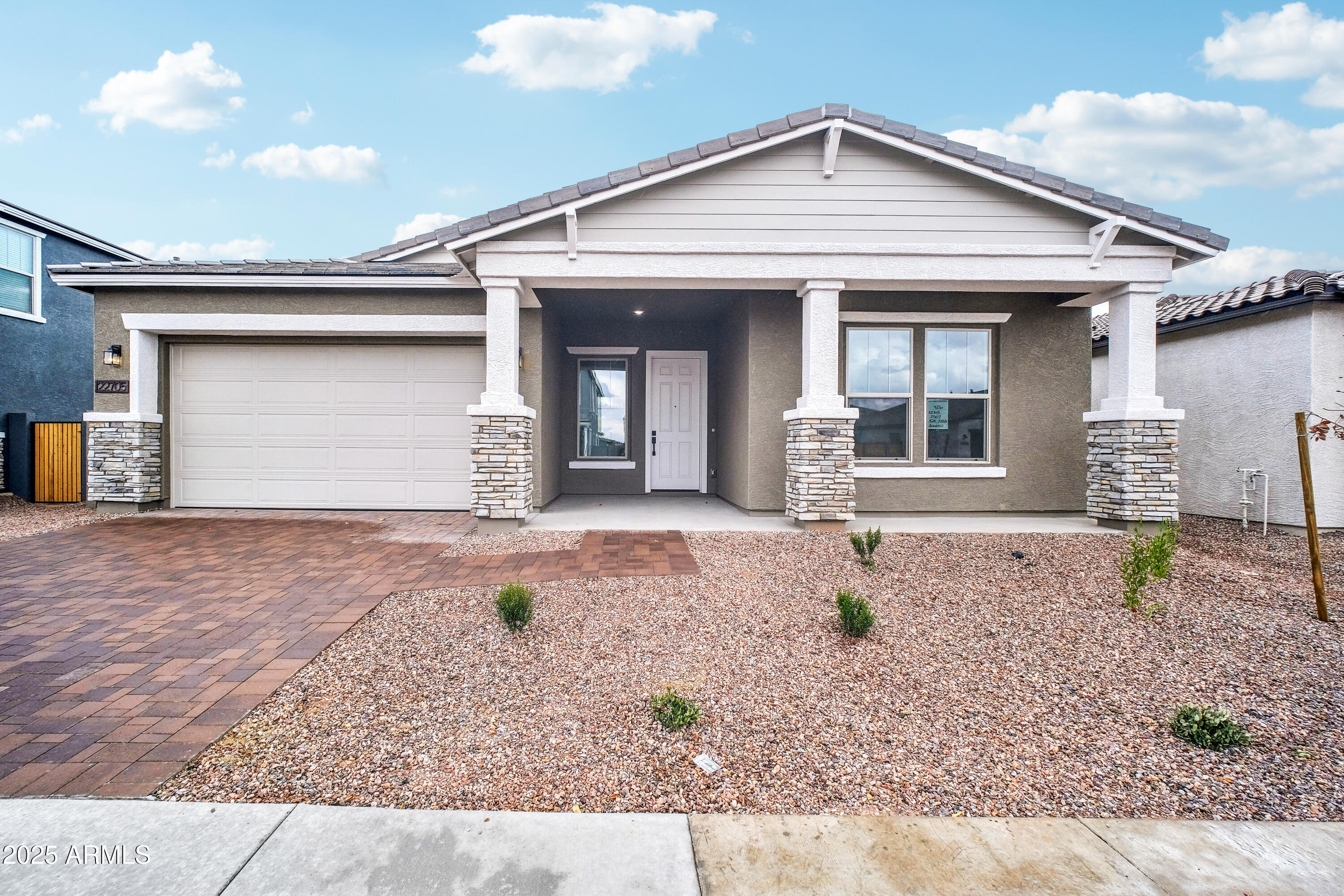 22705 E ROUNDUP Way