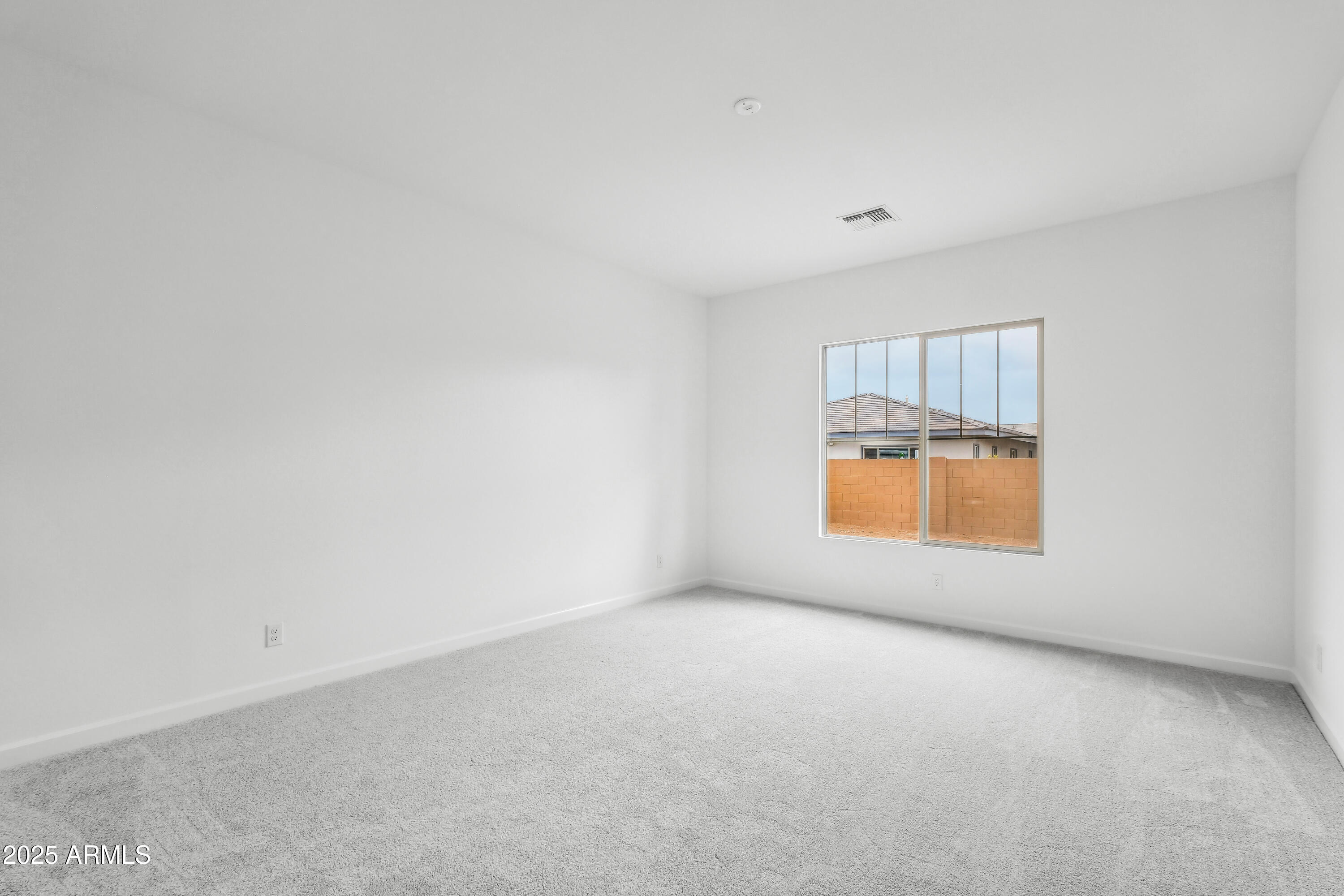 22705 E ROUNDUP Way