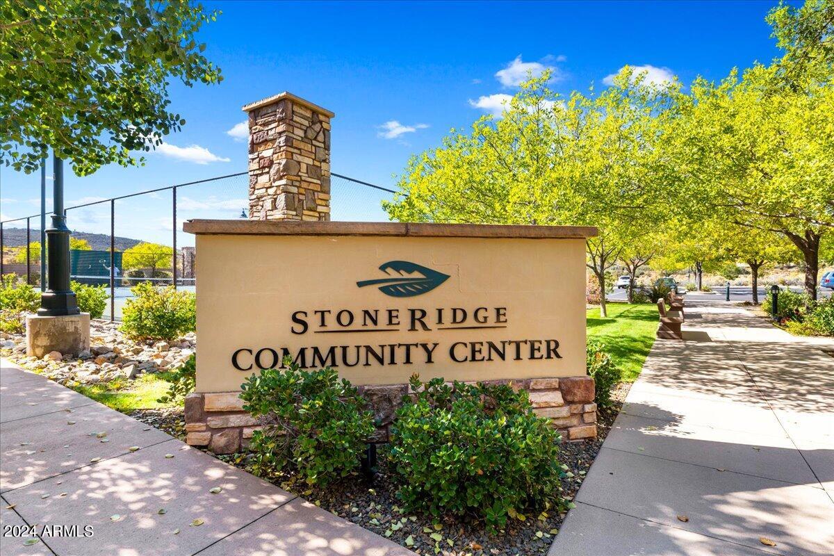 1569 N RANGE VIEW Circle