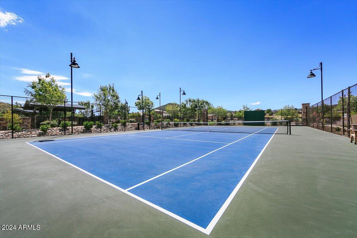 1569 N RANGE VIEW Circle