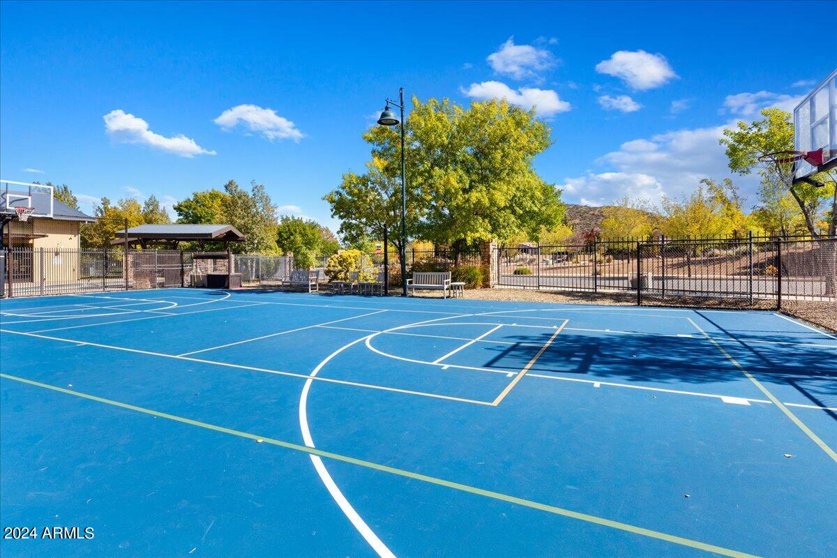 1569 N RANGE VIEW Circle