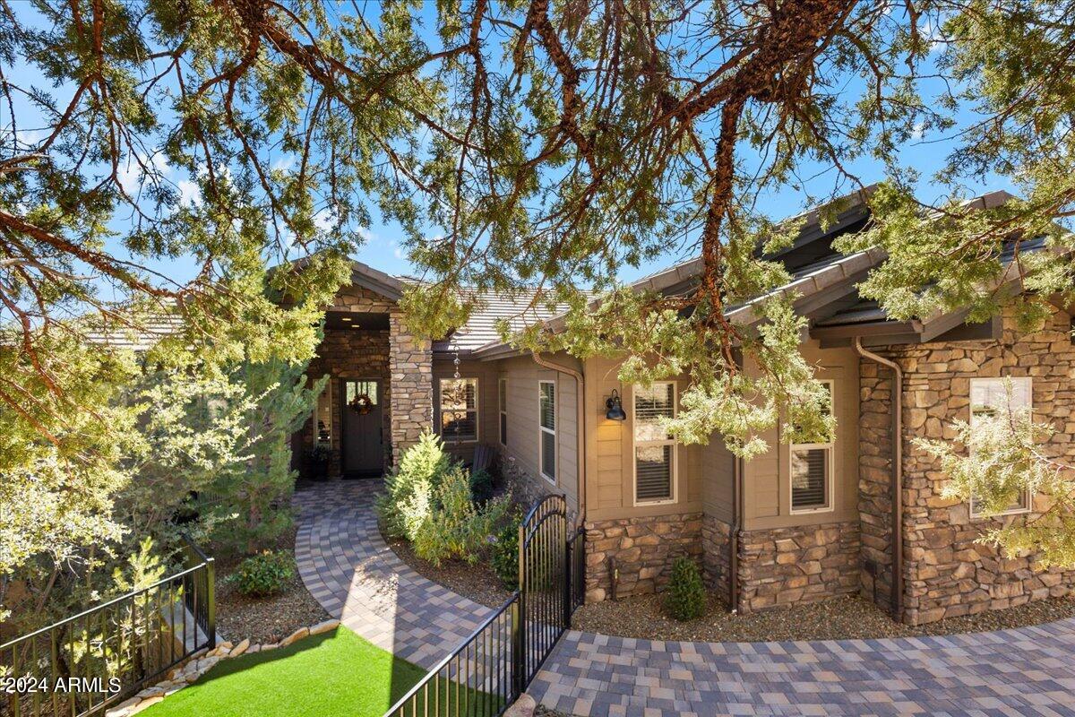 1615 STONEY Lane