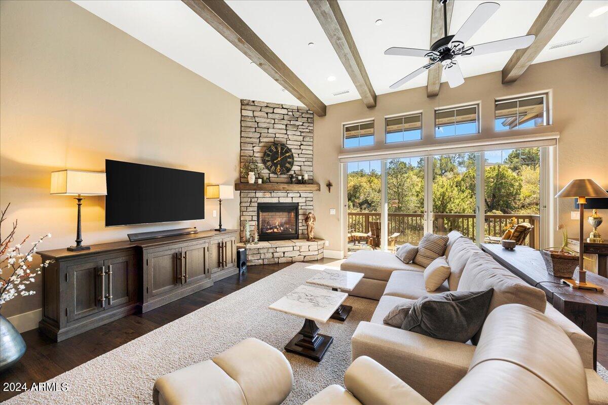1615 STONEY Lane