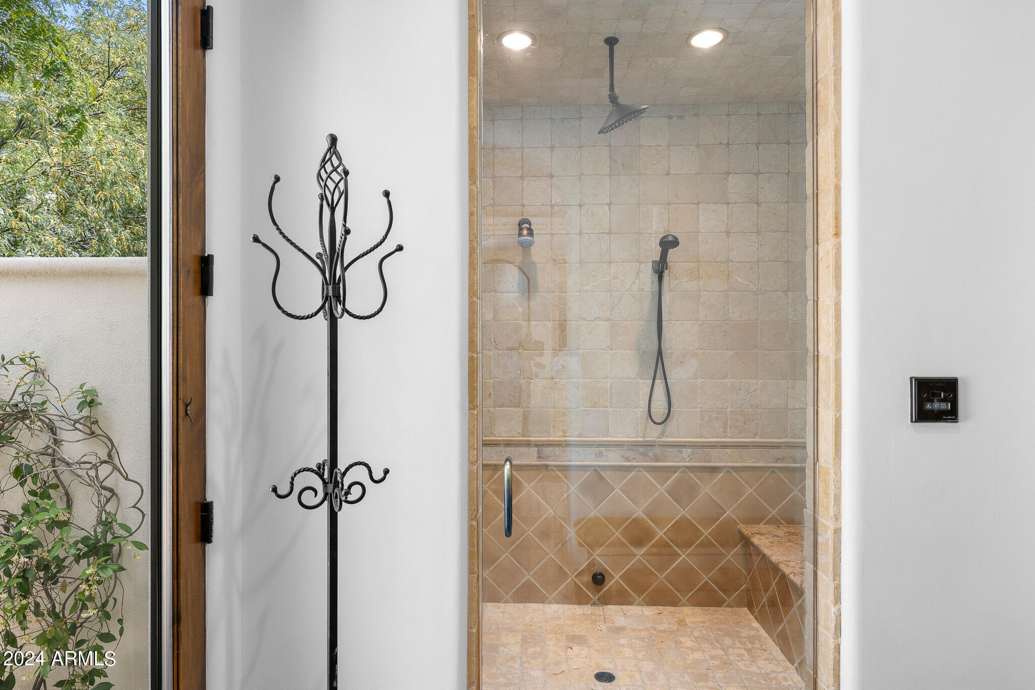 7714 N CALLE CABALLEROS