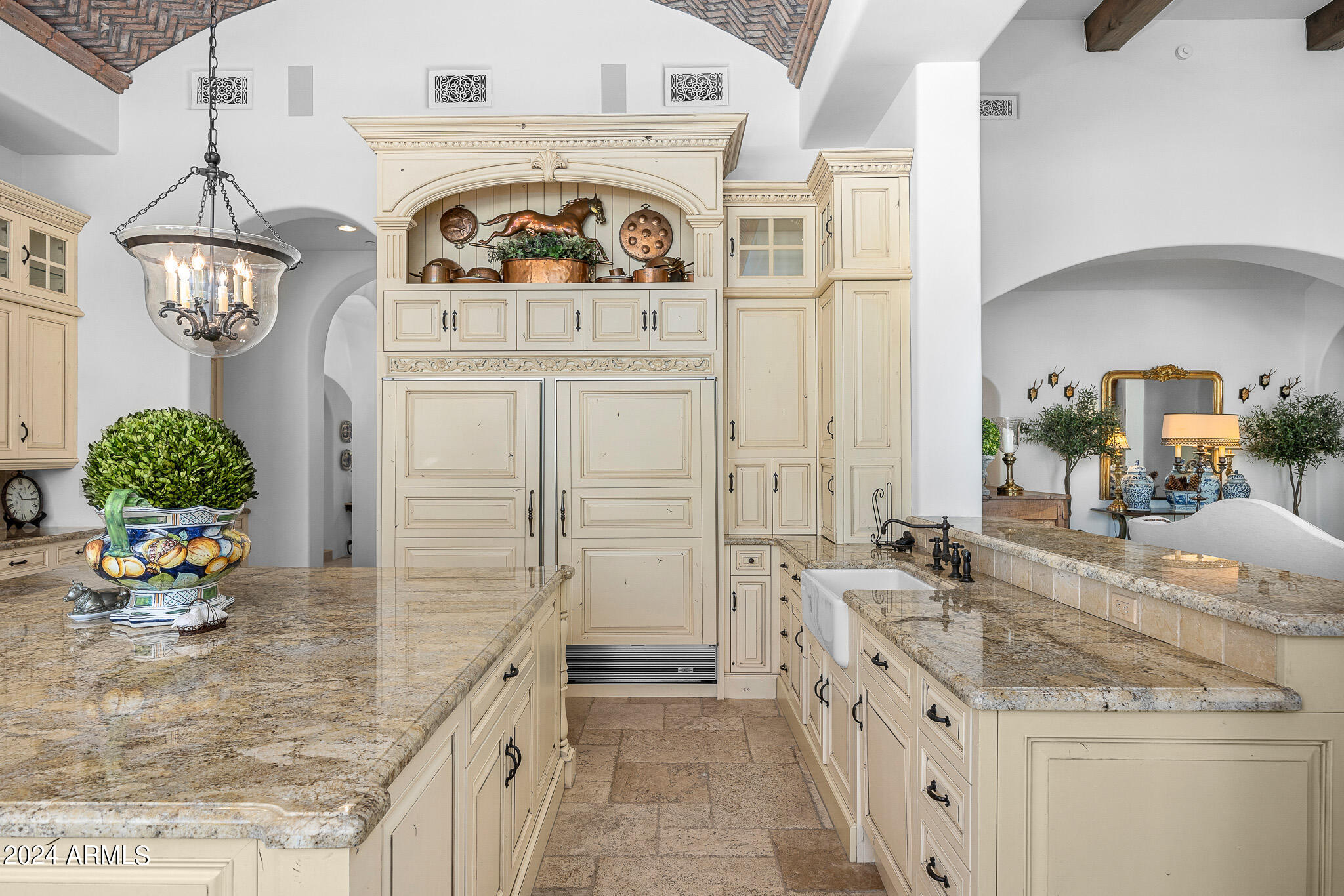 7714 N CALLE CABALLEROS