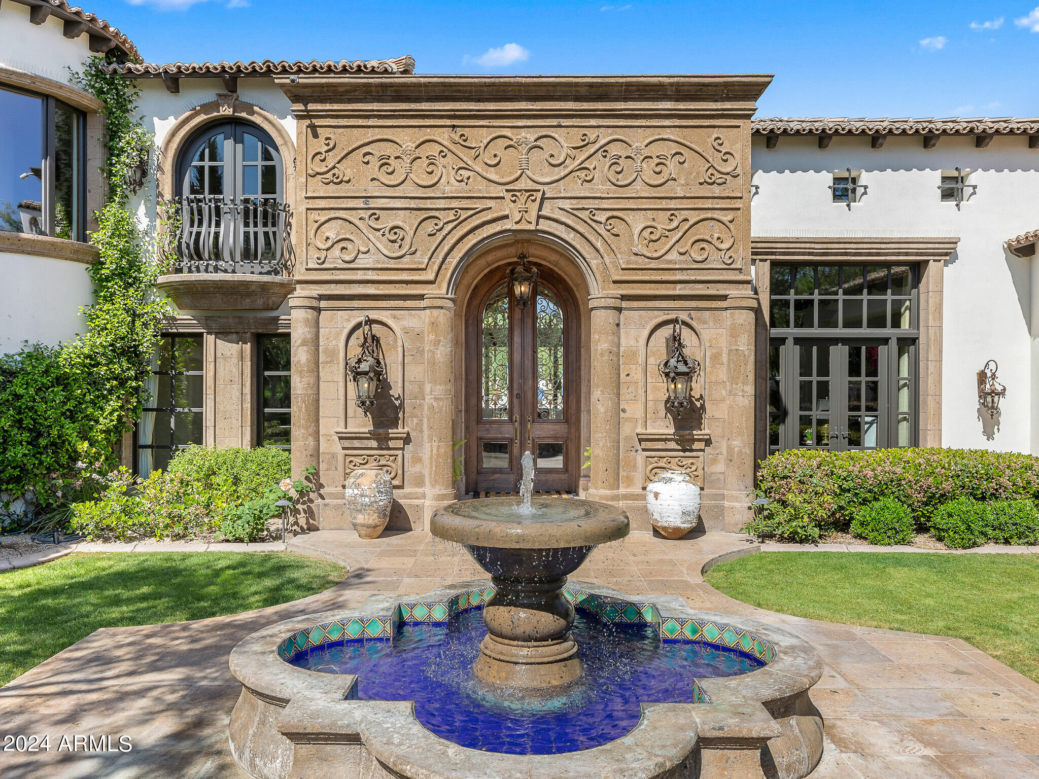 7714 N CALLE CABALLEROS