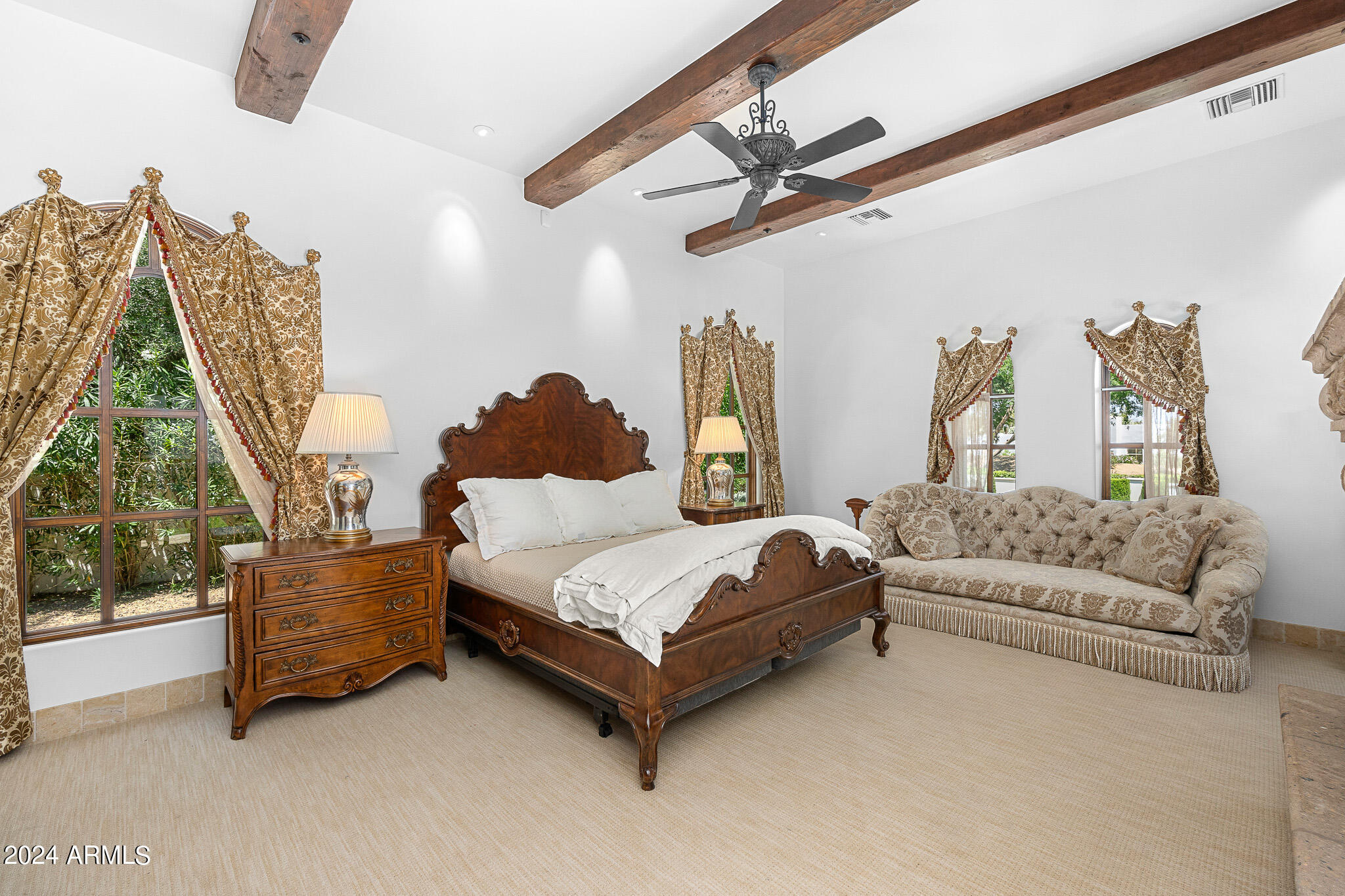 7714 N CALLE CABALLEROS