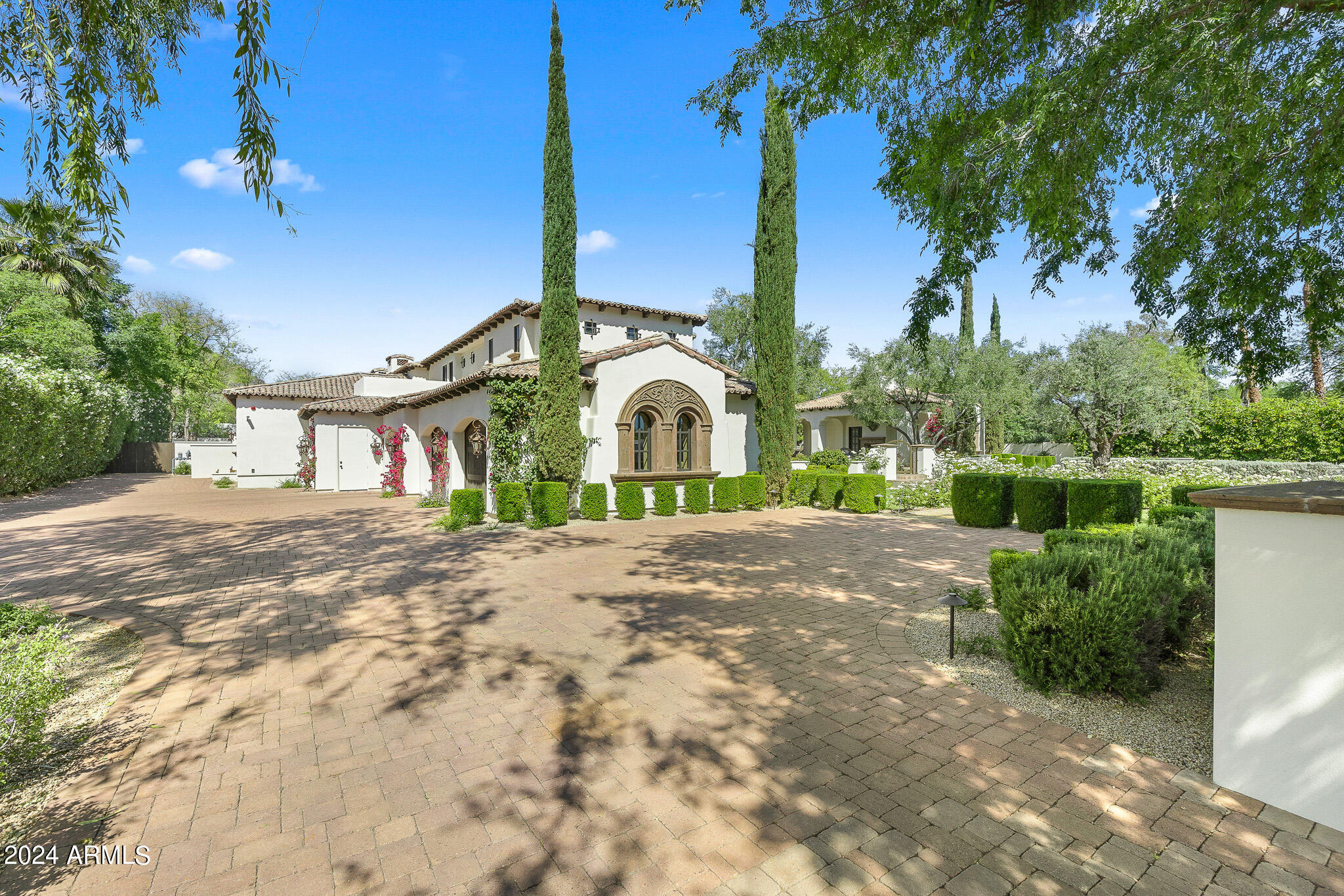 7714 N CALLE CABALLEROS