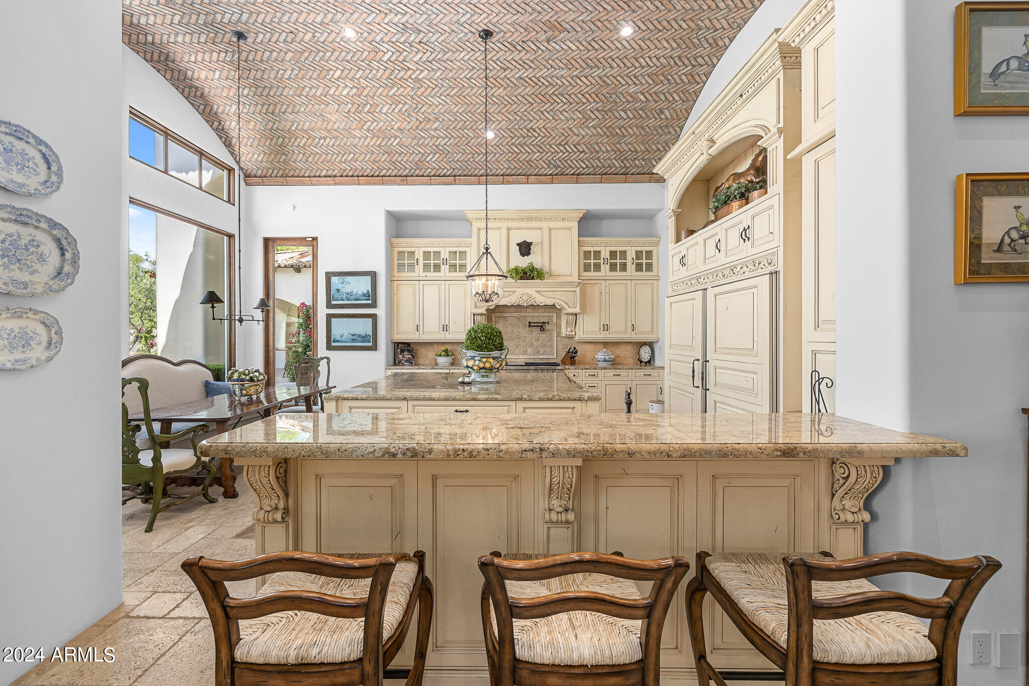 7714 N CALLE CABALLEROS