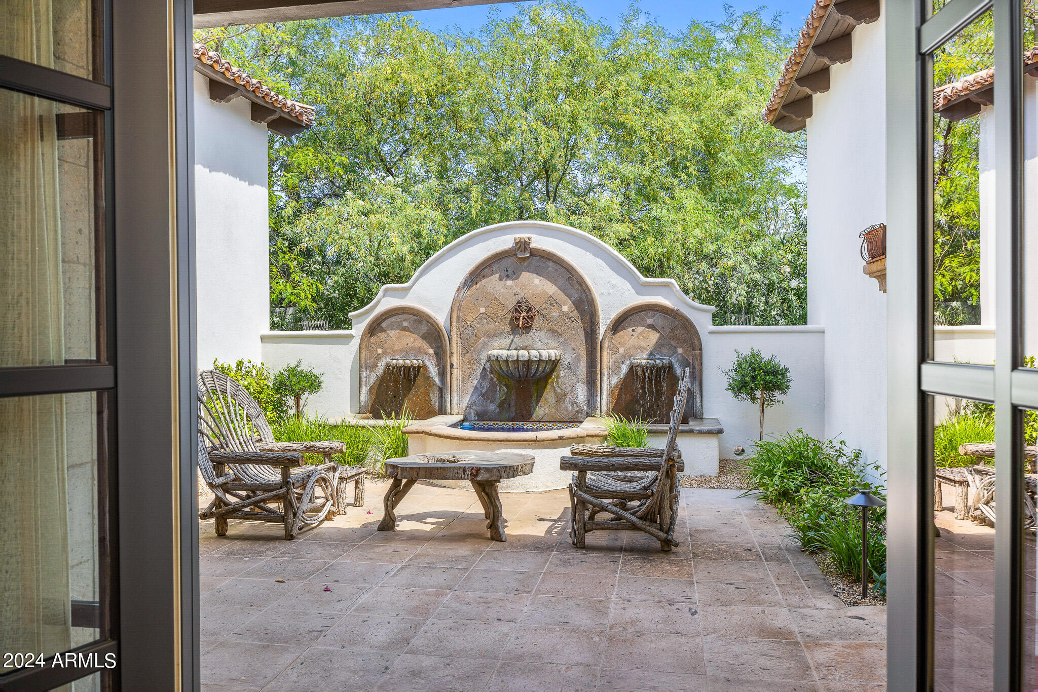 7714 N CALLE CABALLEROS
