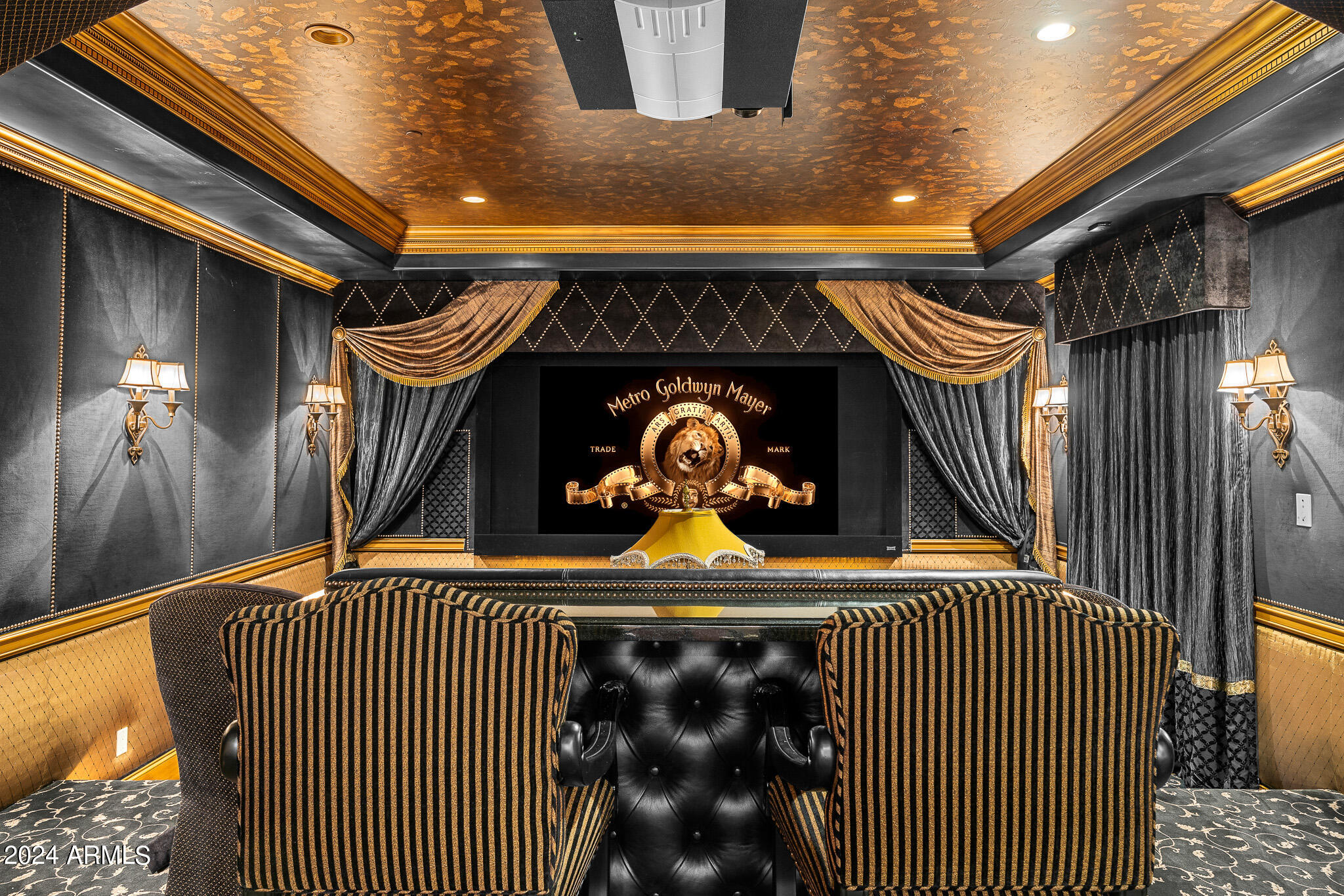 7714 N CALLE CABALLEROS