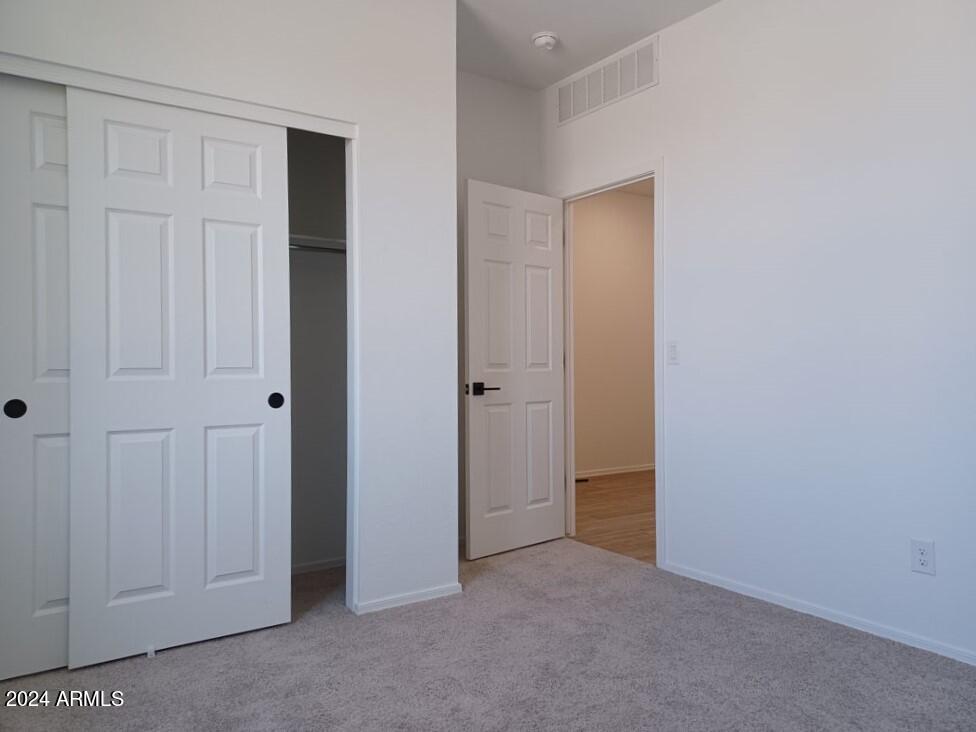 5695 S 240th Lane