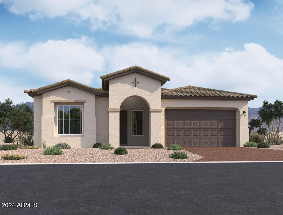 22697 E ROUNDUP Way