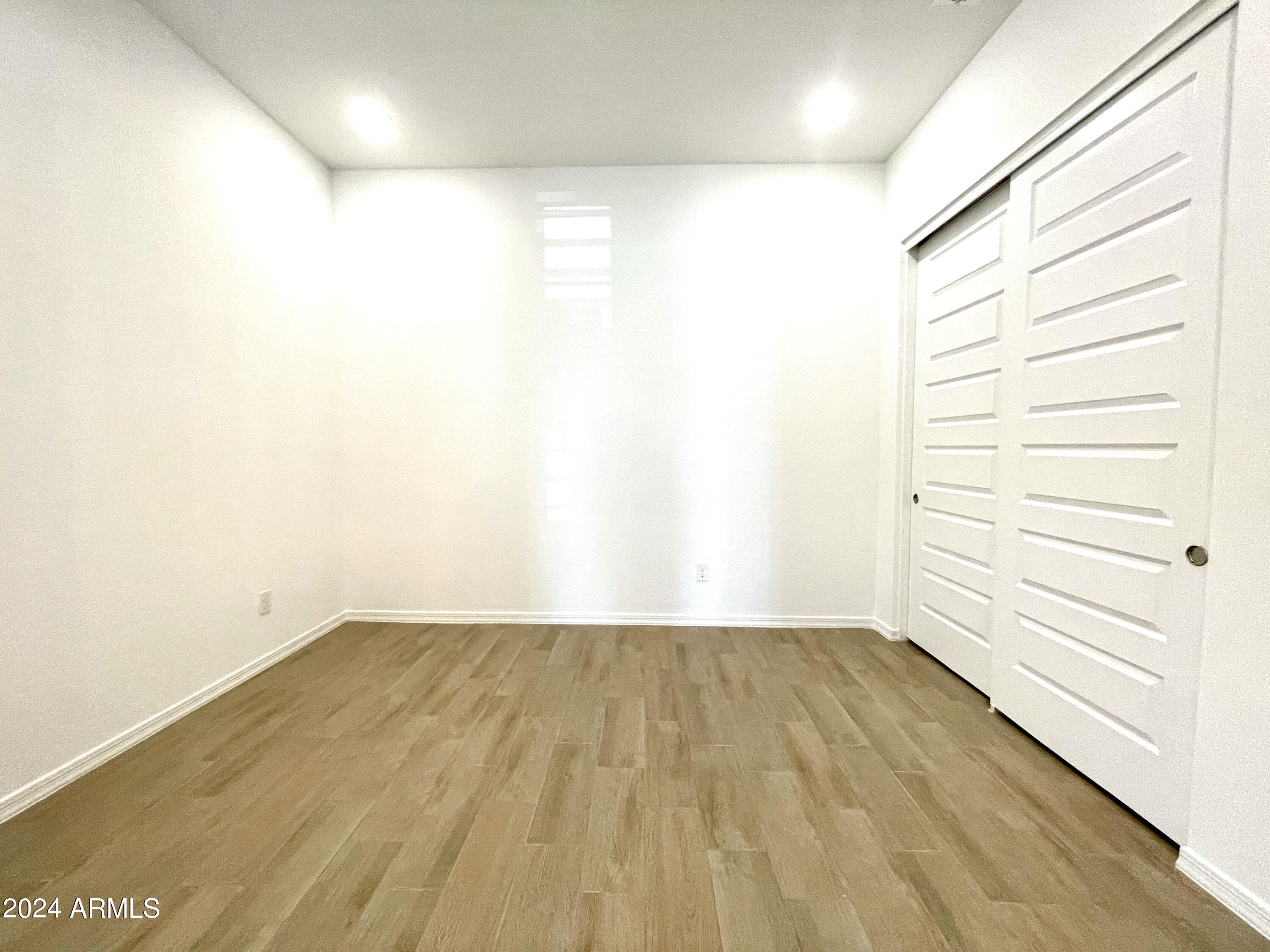 22697 E ROUNDUP Way