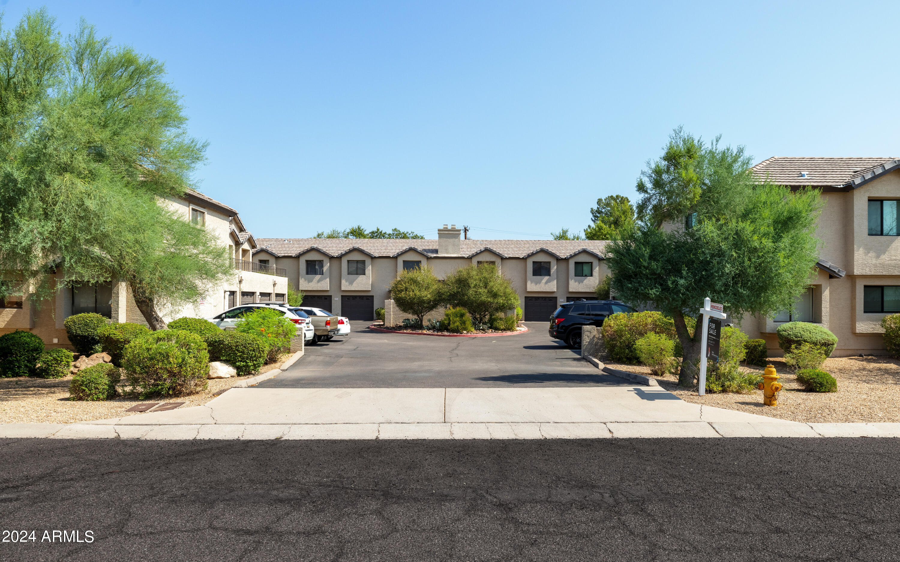 4316 E AVALON Drive, 4