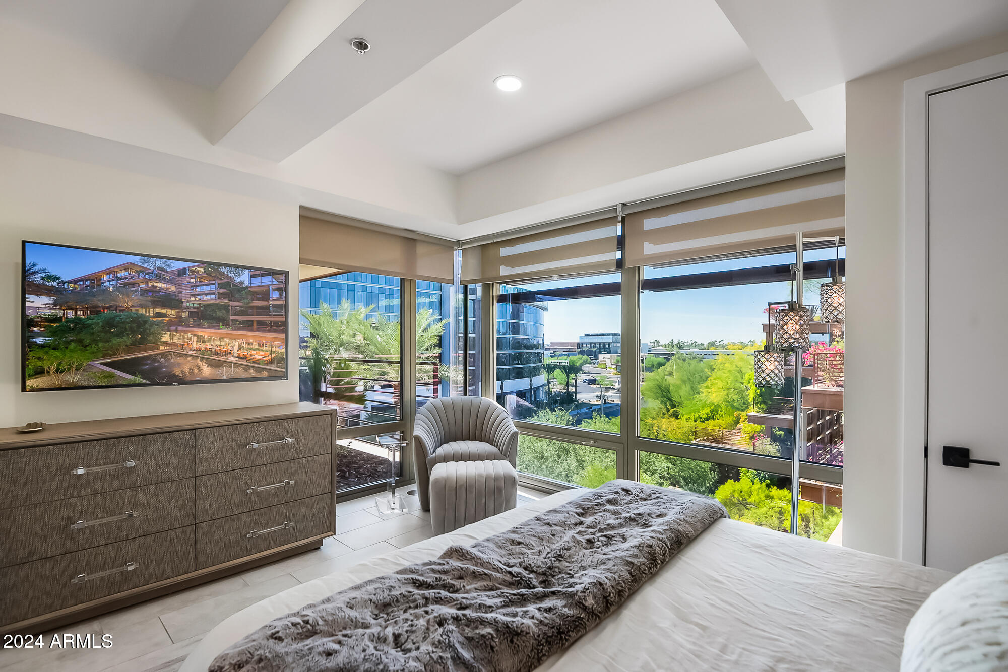 7137 E RANCHO VISTA Drive 5011