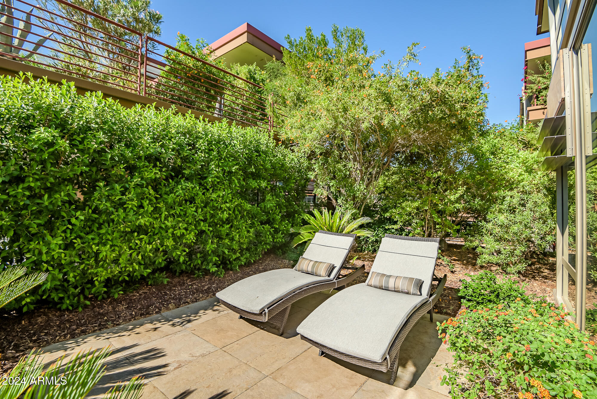 7137 E RANCHO VISTA Drive 5011