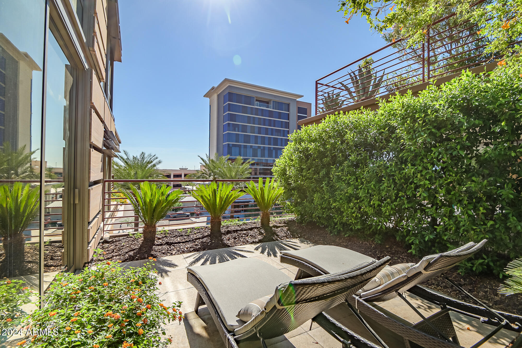 7137 E RANCHO VISTA Drive 5011