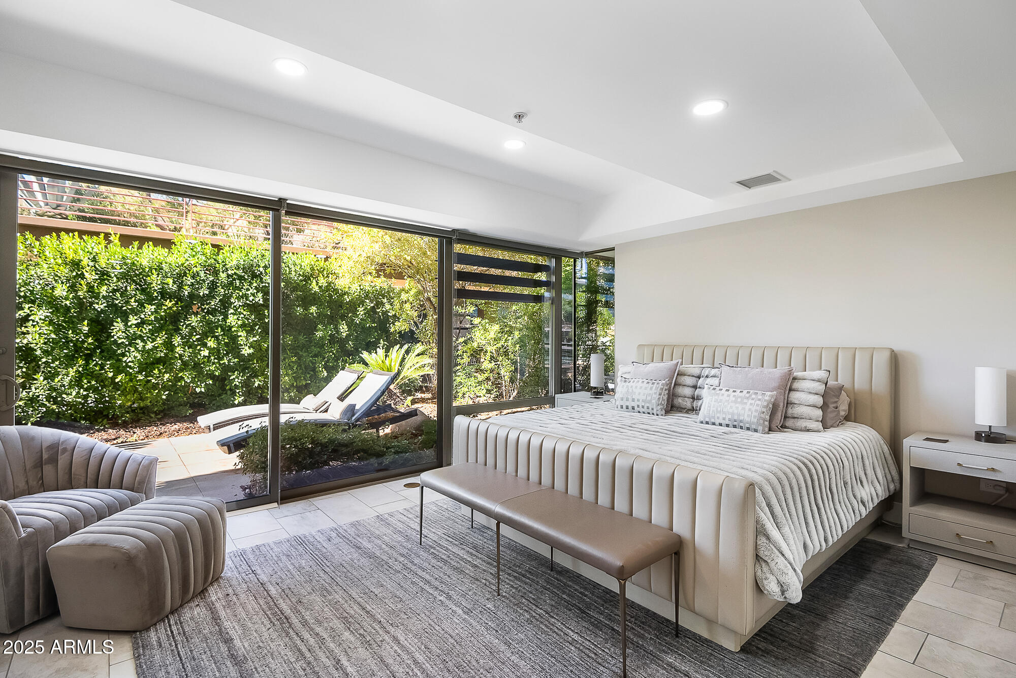 7137 E RANCHO VISTA Drive 5011