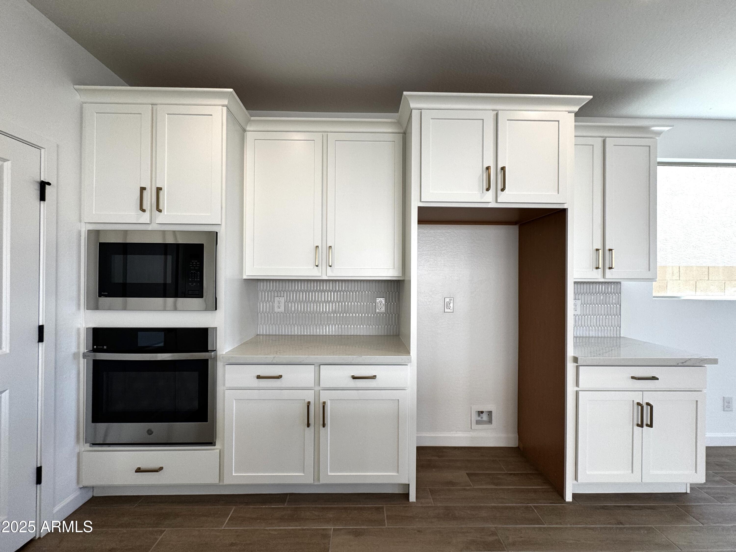 2219 W CHISUM Trail