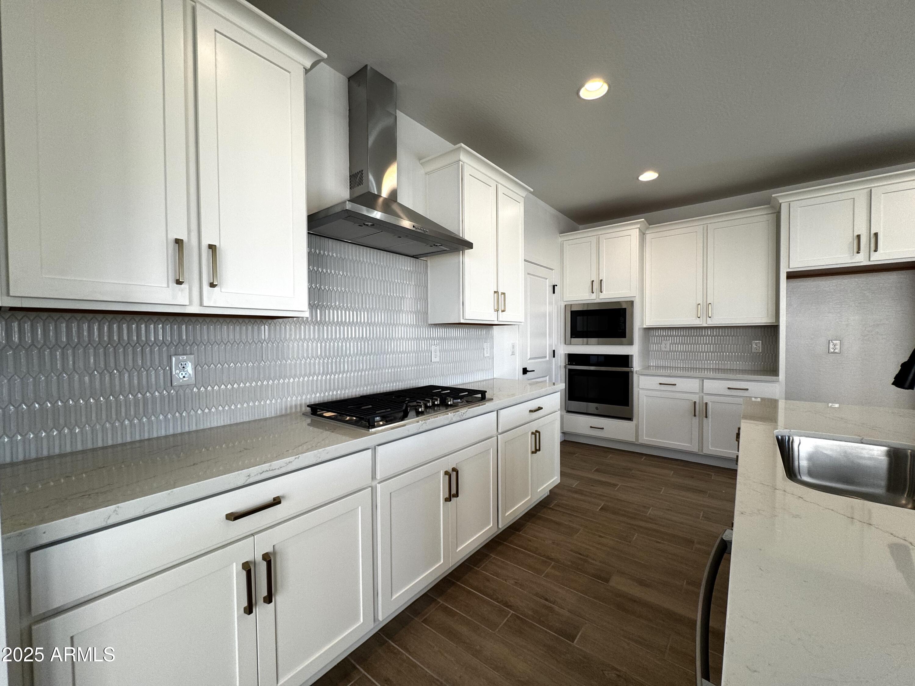 2219 W CHISUM Trail