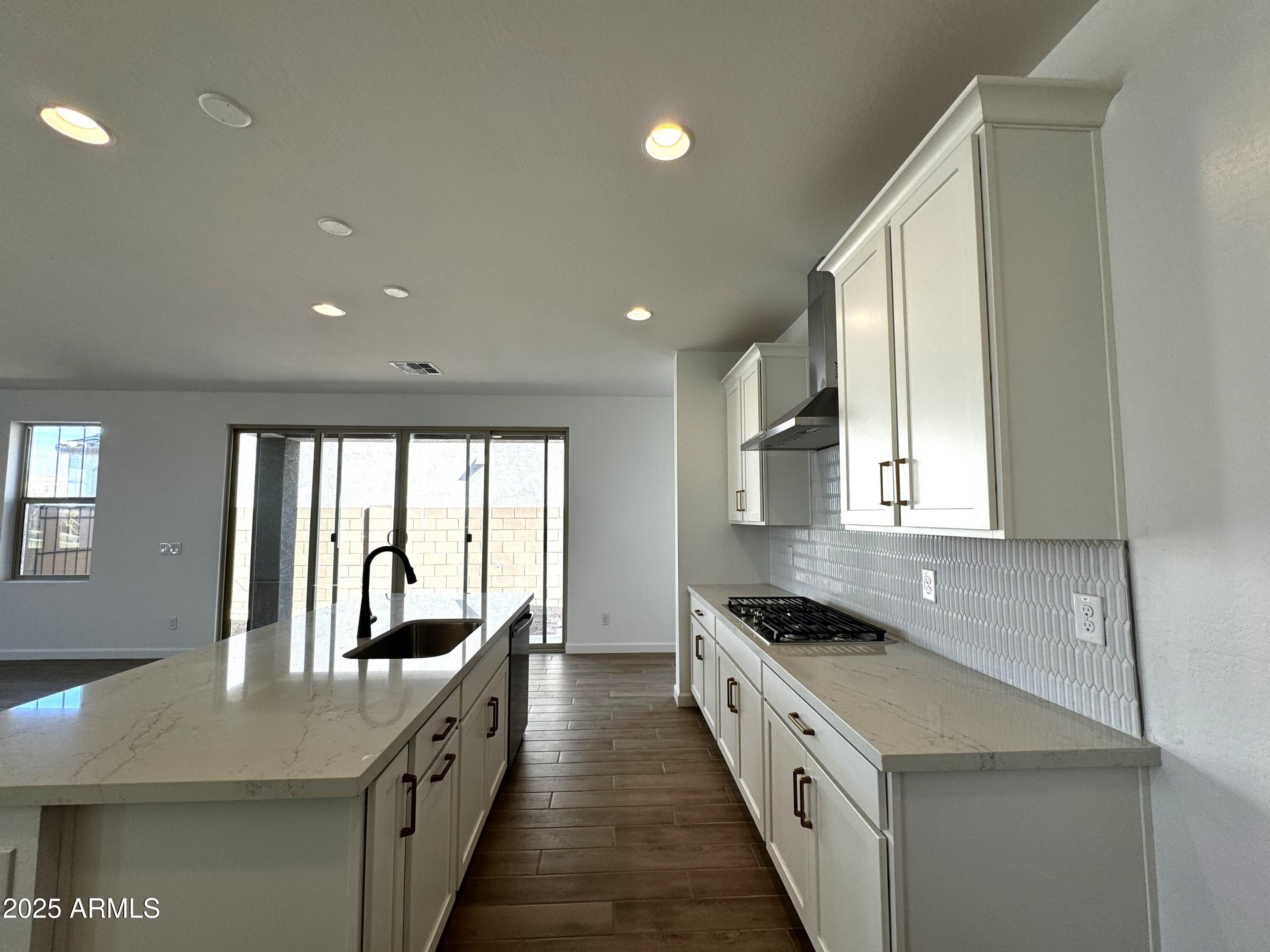 2219 W CHISUM Trail
