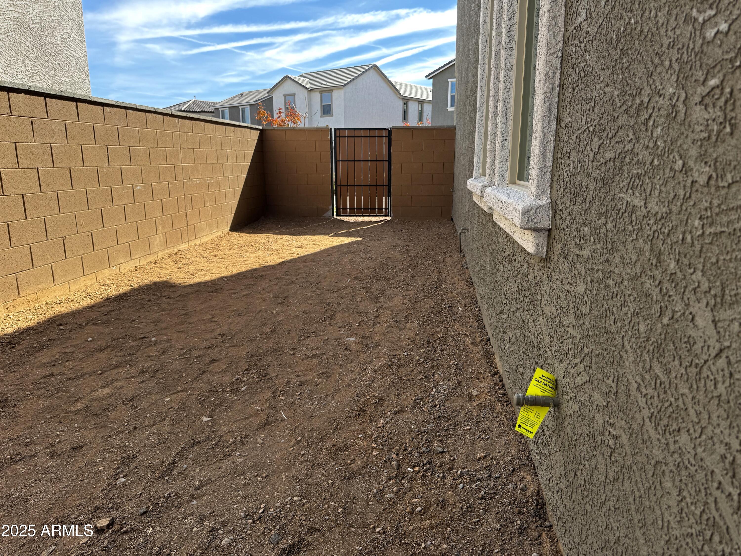 2219 W CHISUM Trail