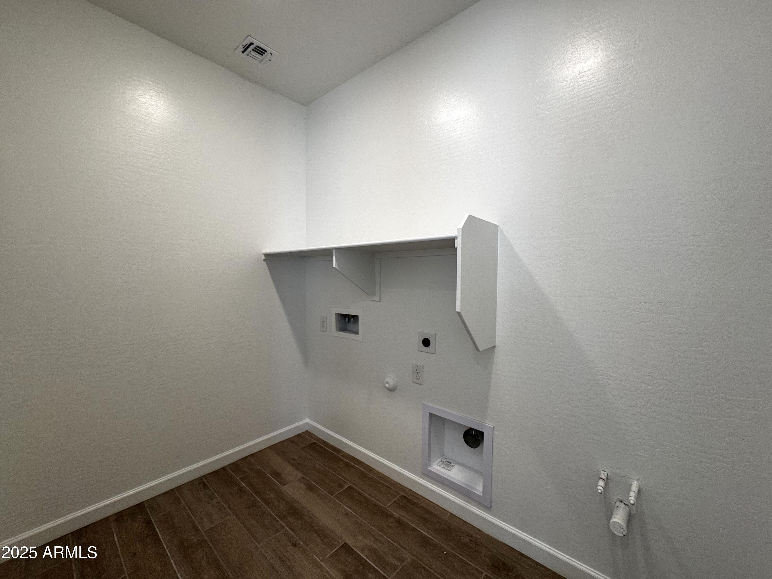 2219 W CHISUM Trail