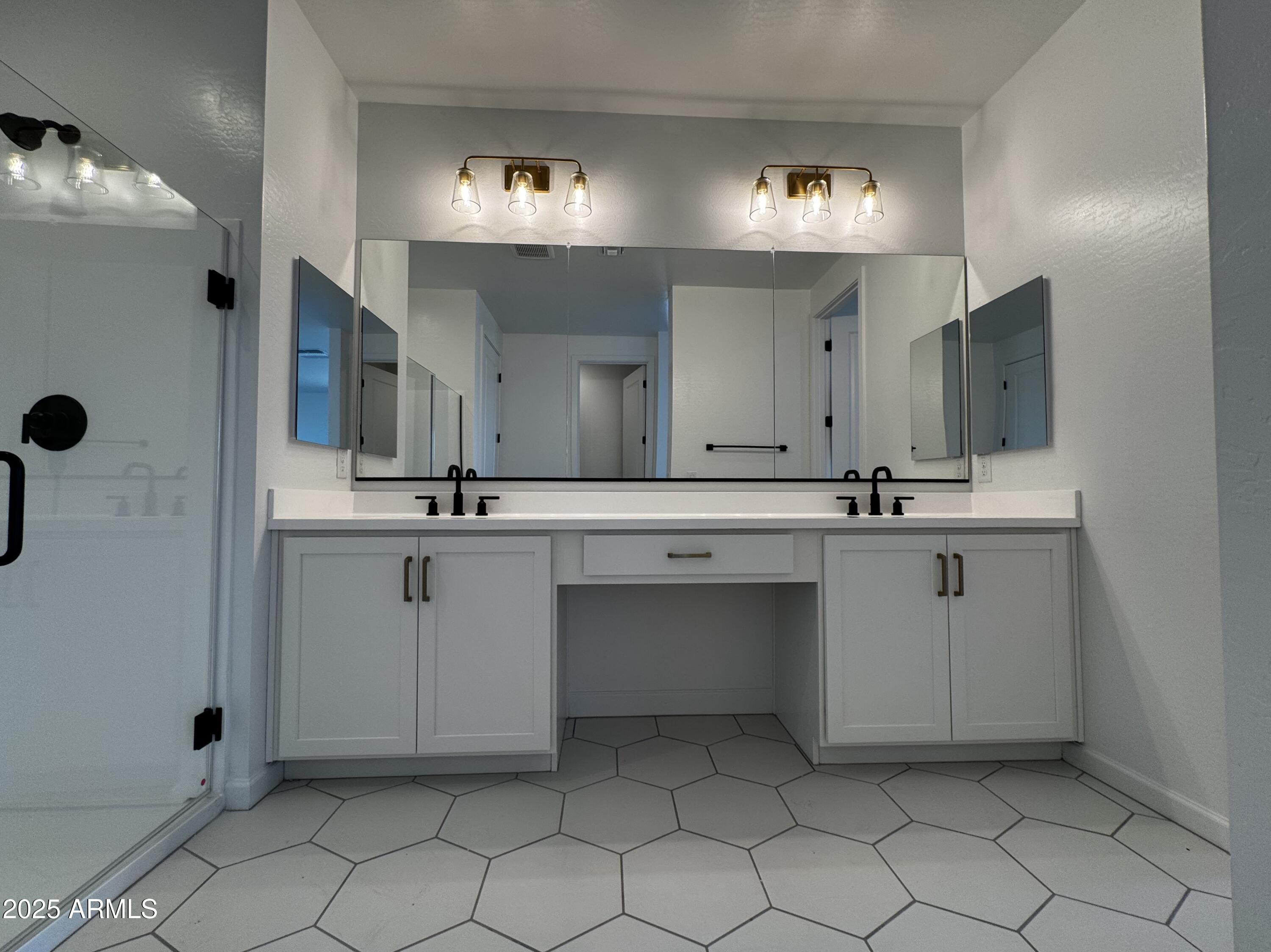 2219 W CHISUM Trail