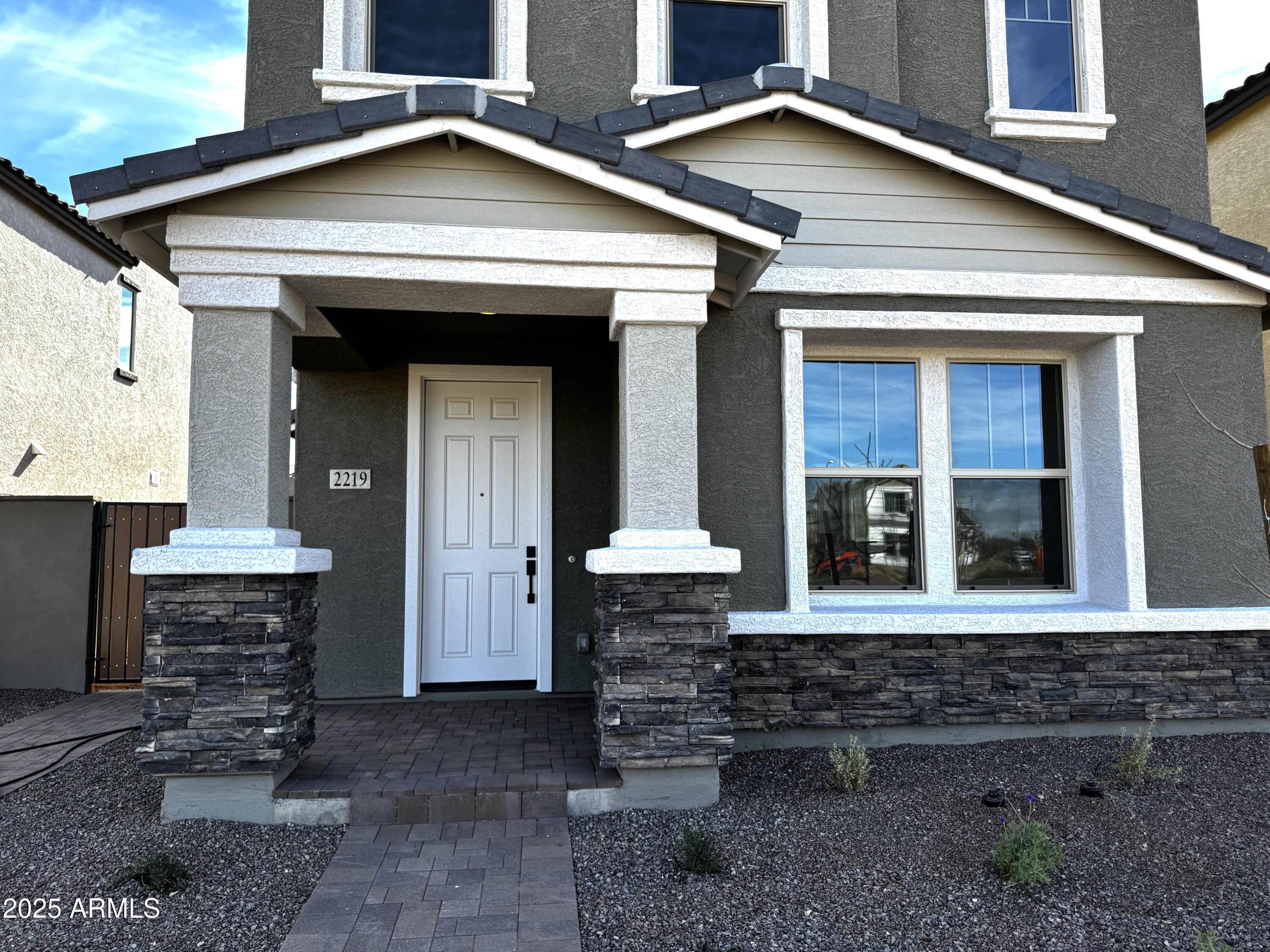 2219 W CHISUM Trail