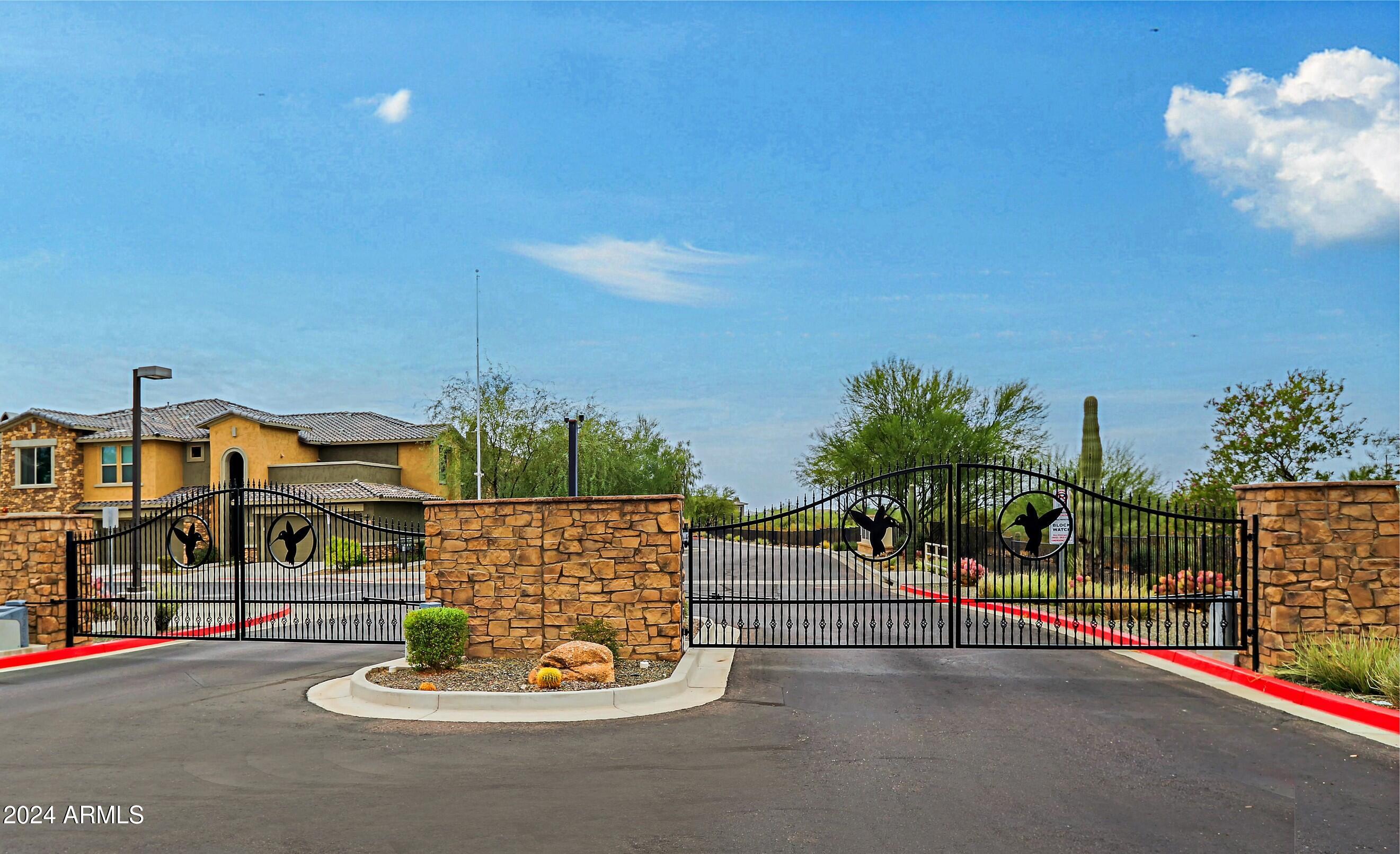 2425 W BRONCO BUTTE Trail 2058
