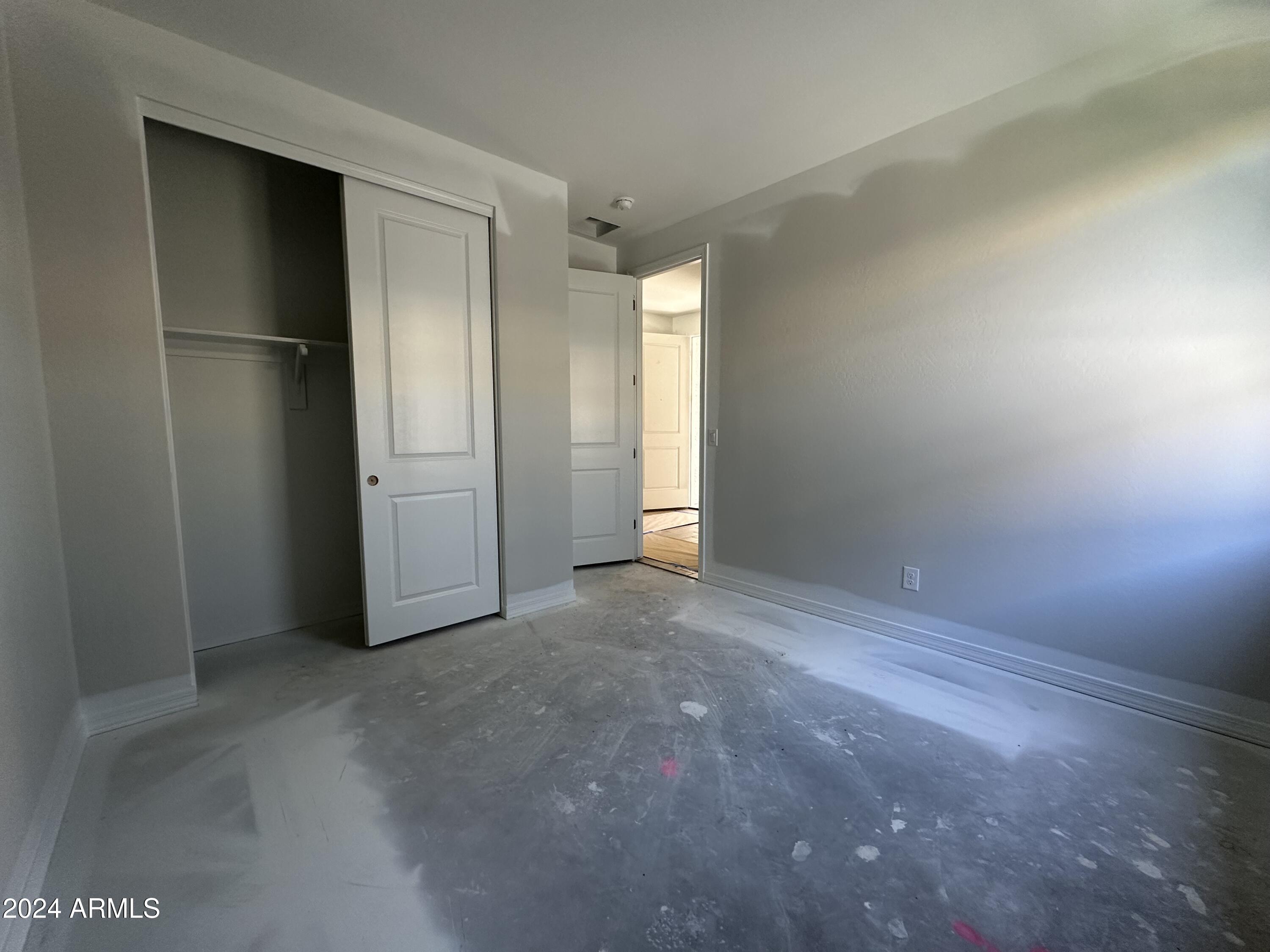 22864 E ROUNDUP Way