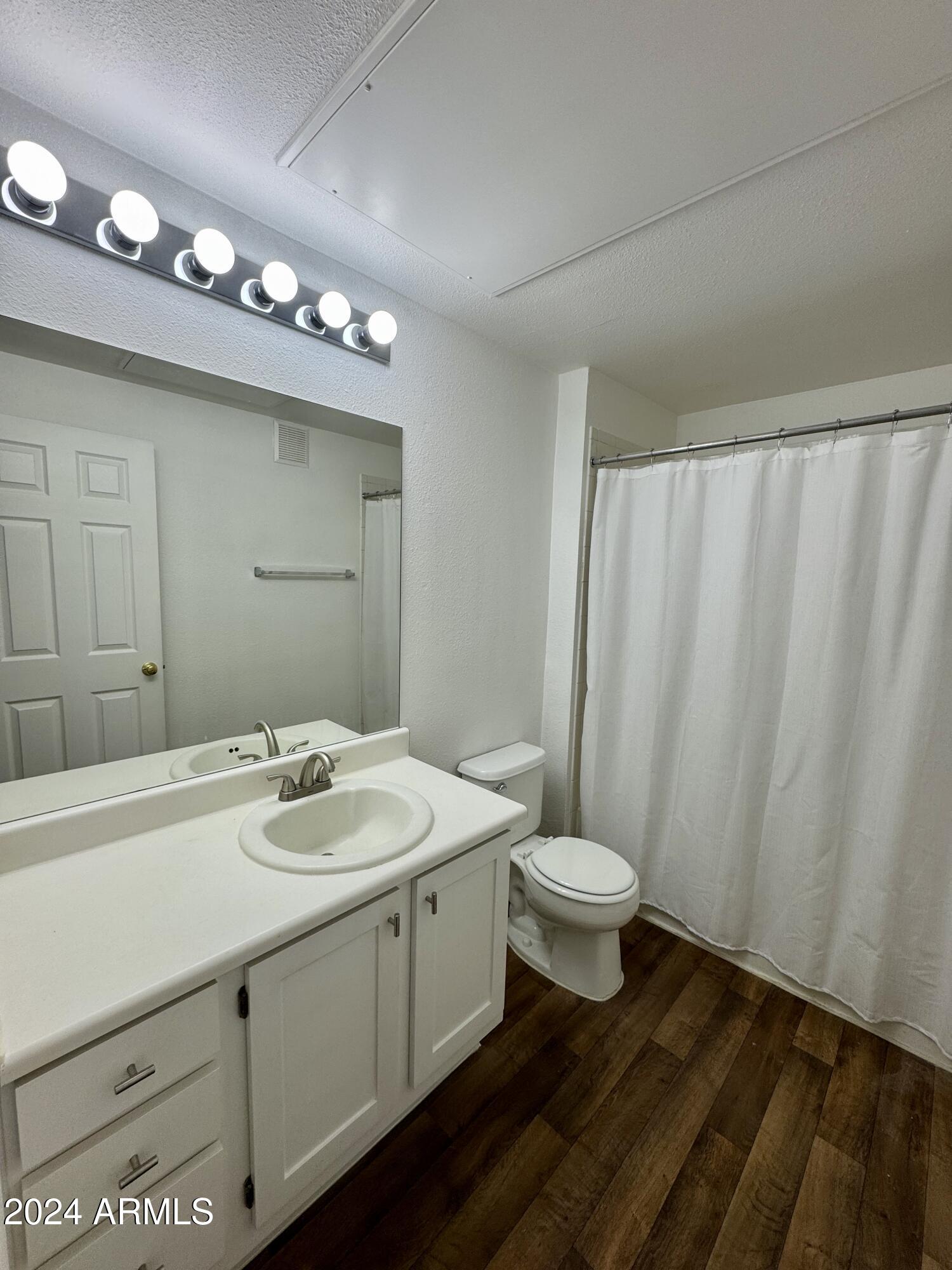 5401 E VAN BUREN Street, 2019