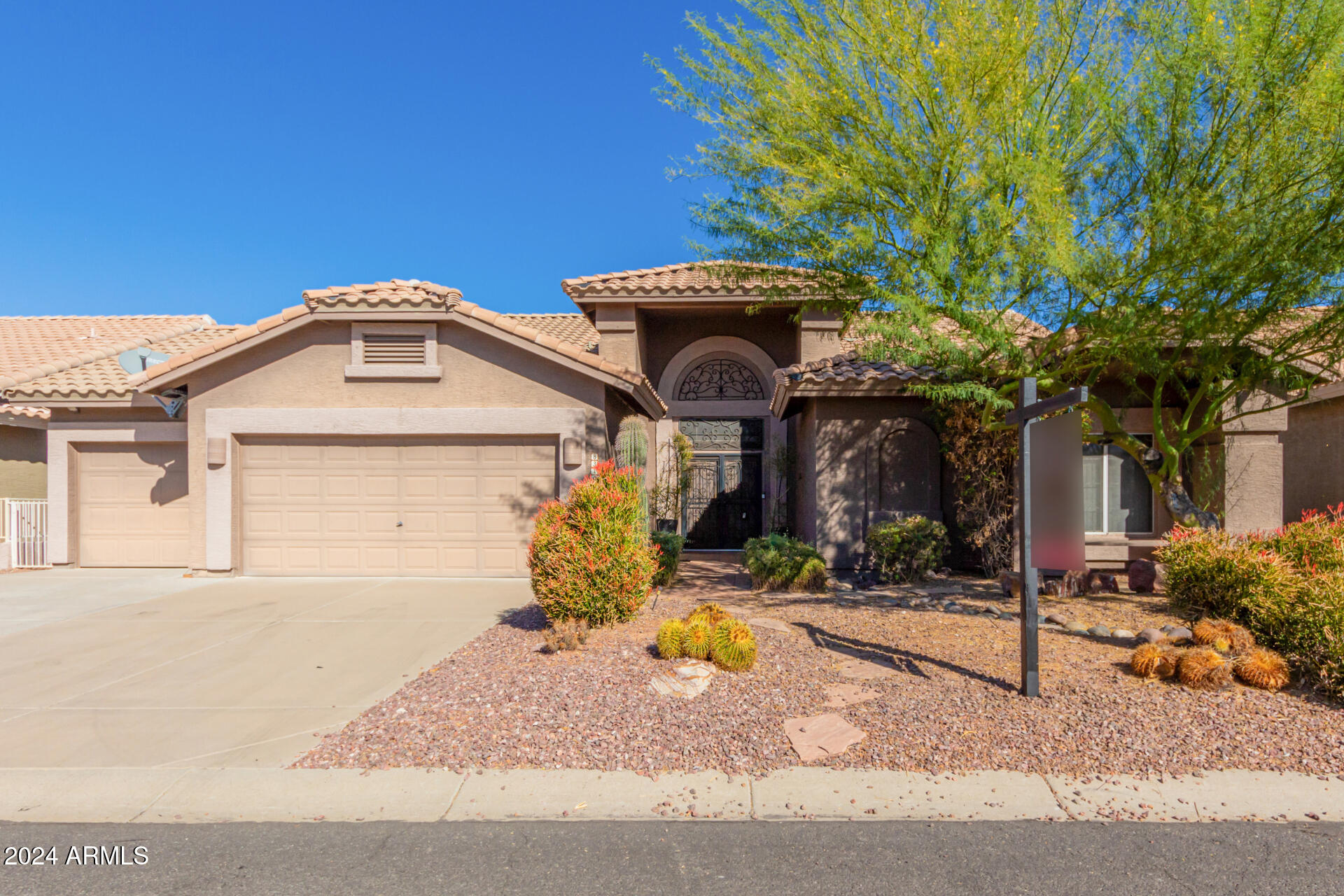 8310 E GREENVIEW Drive