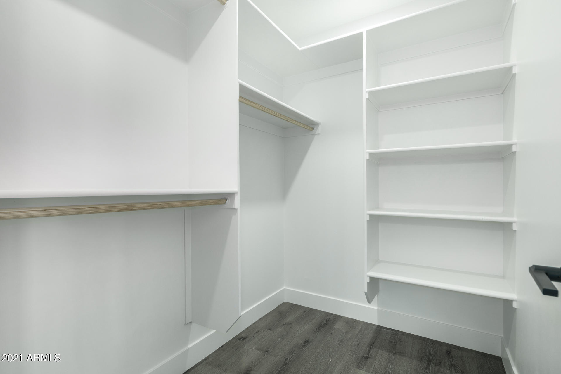 1024 S 4TH Avenue, 2