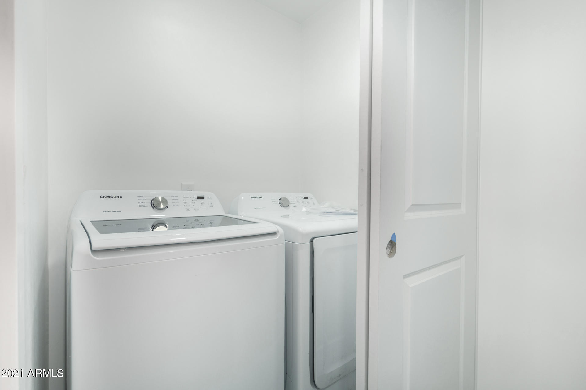 1024 S 4TH Avenue, 2