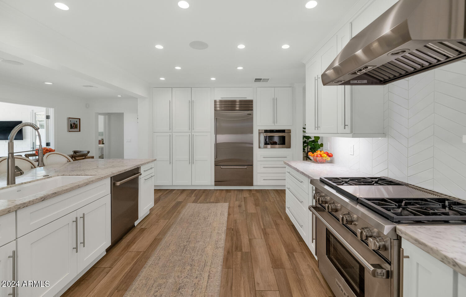 6214 E CALLE ROSA