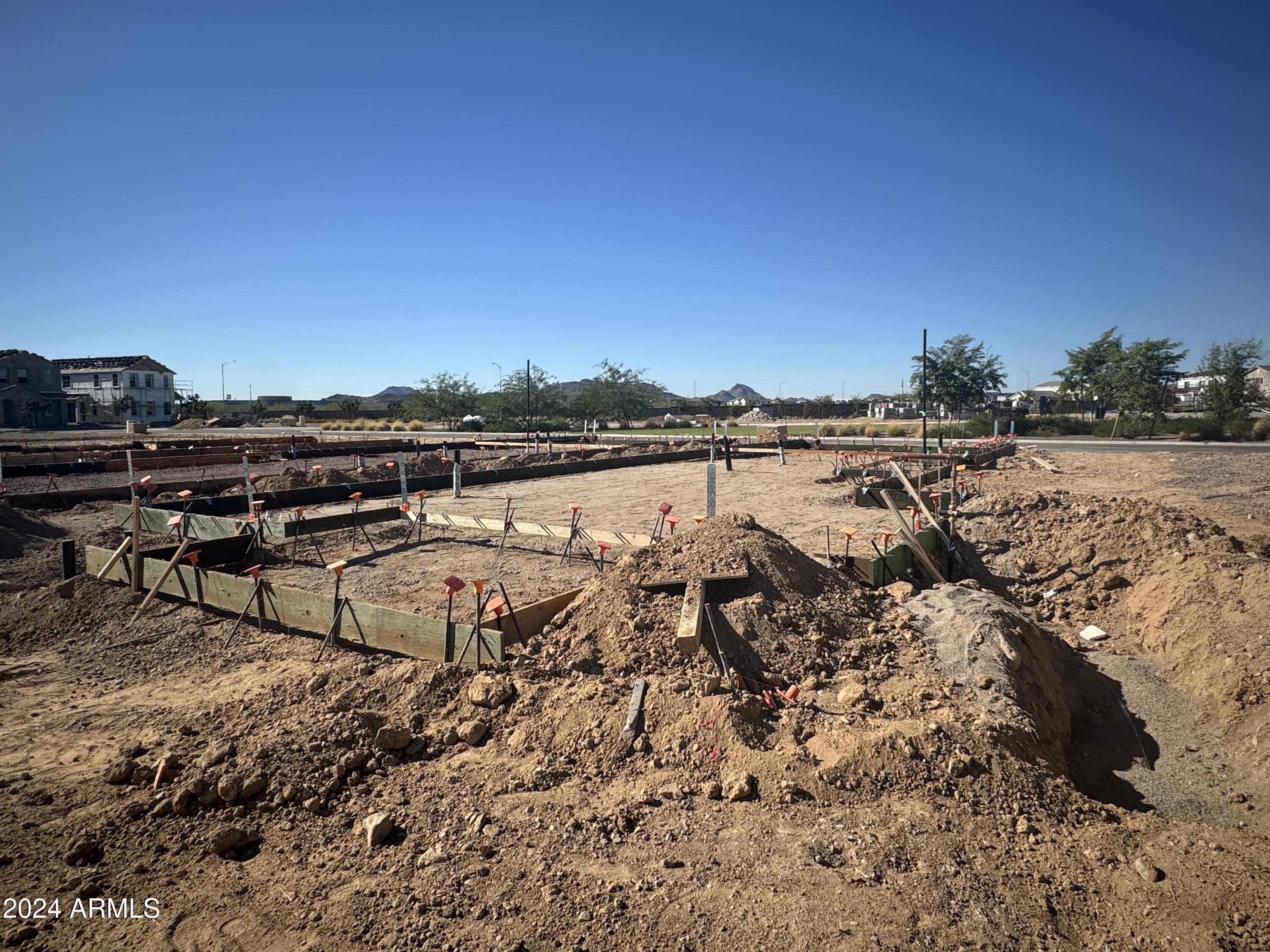2212 W CHISUM Trail