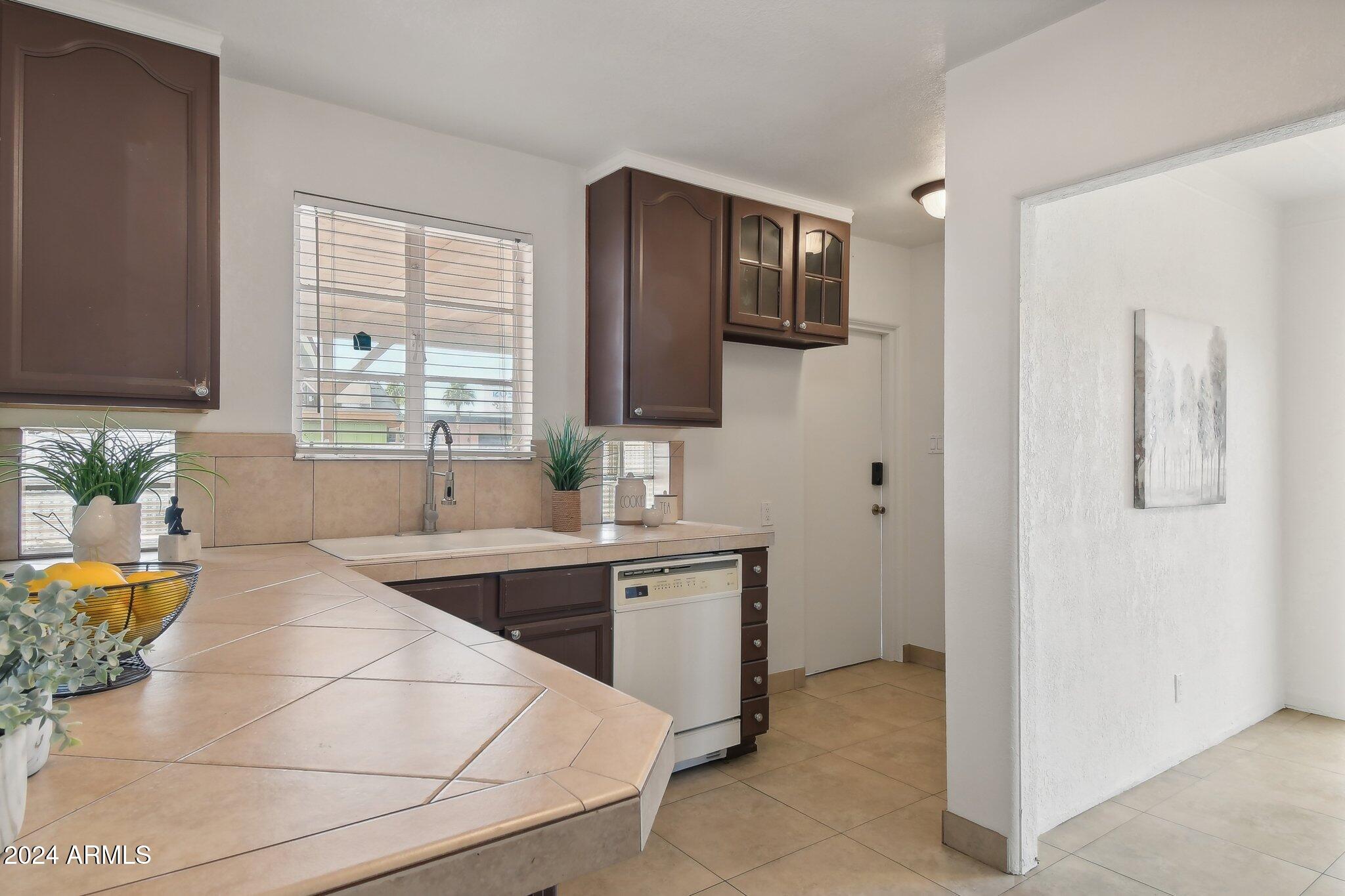 4008 N 32nd Place