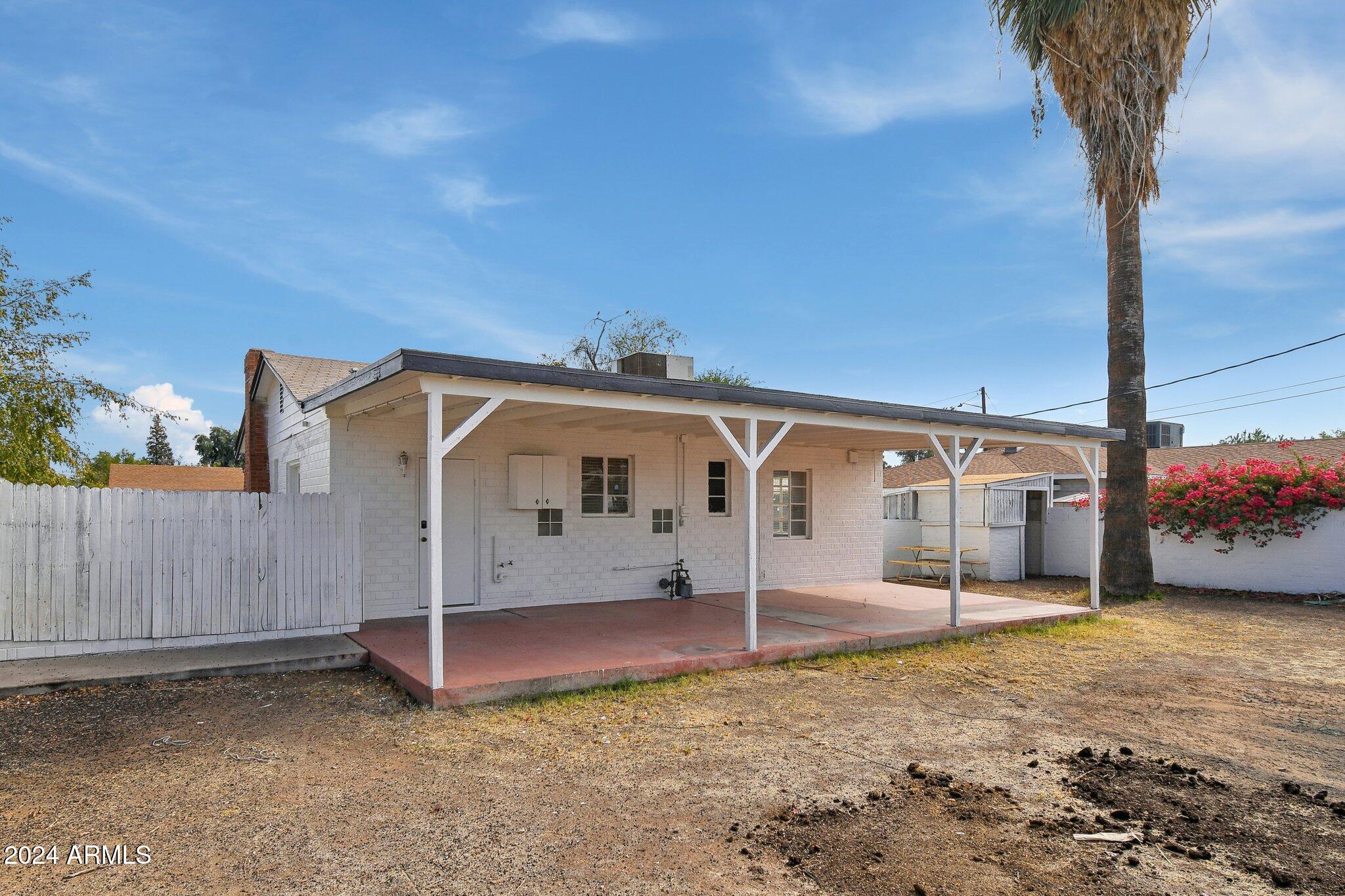 4008 N 32nd Place