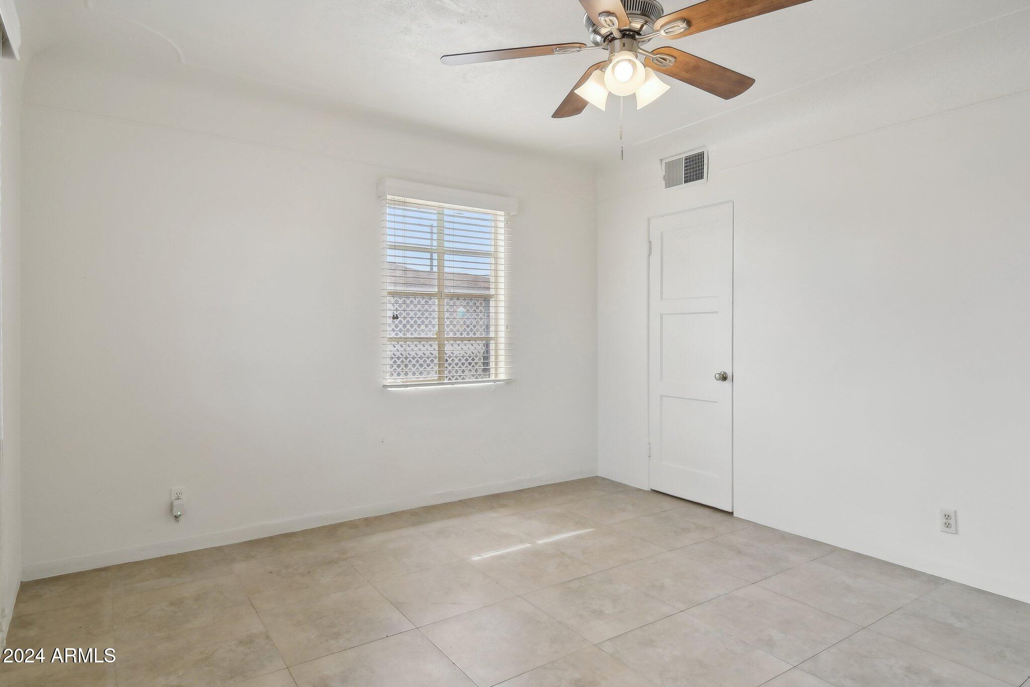 4008 N 32nd Place