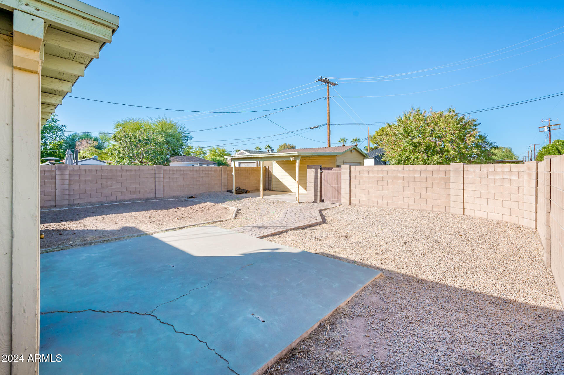 3034 N 15TH Avenue
