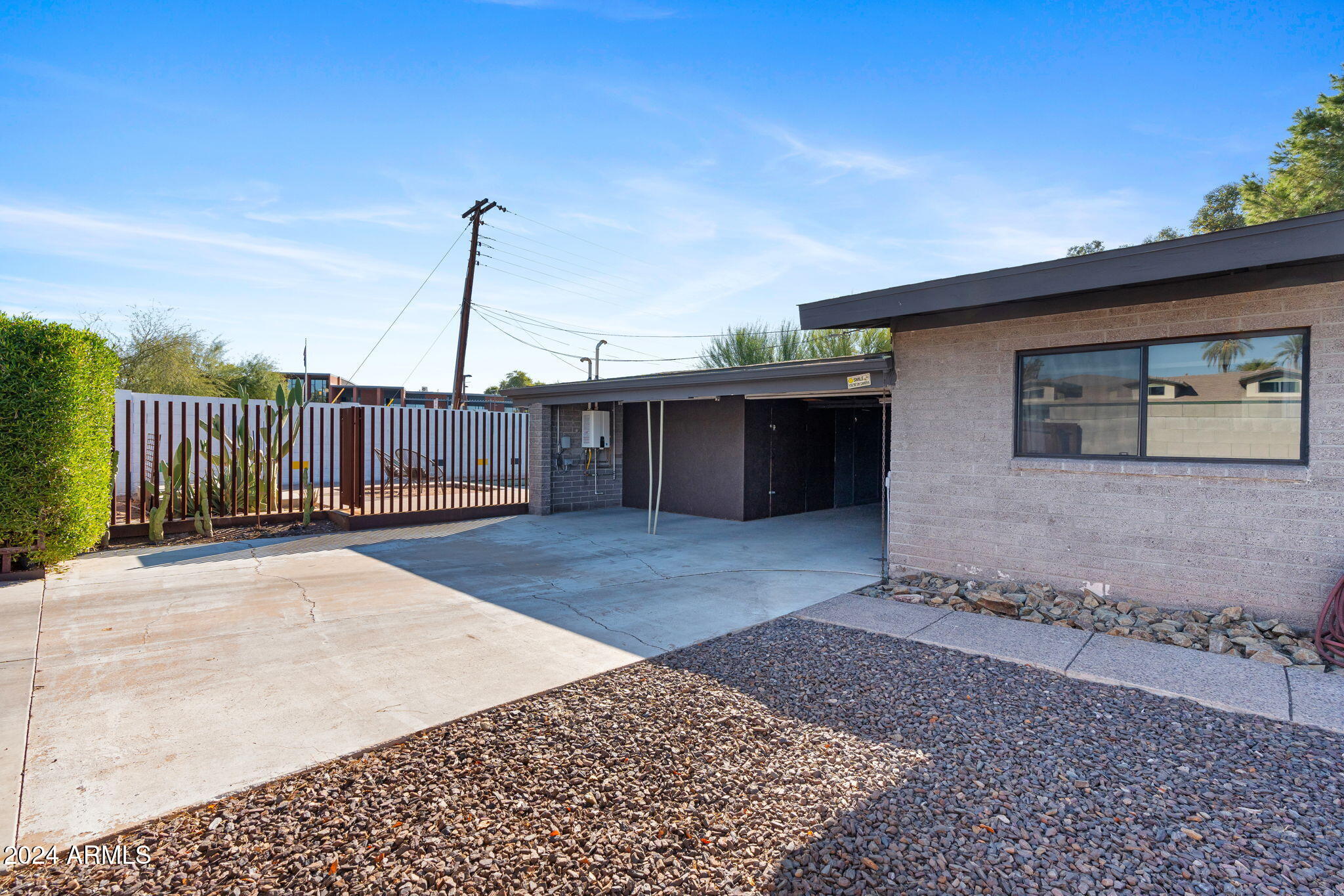 4027 N 45TH Place