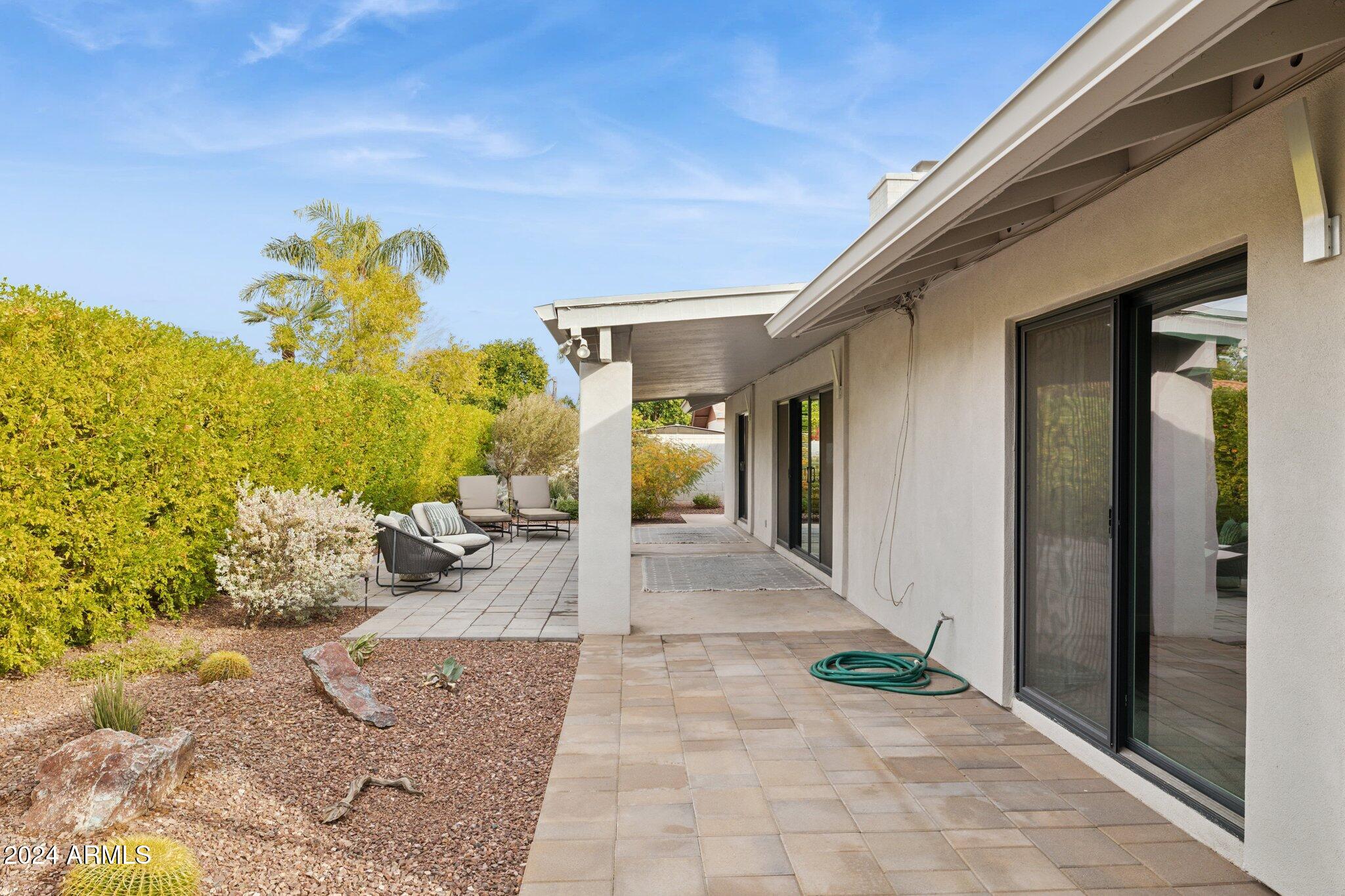 8424 E VIA DE DORADO