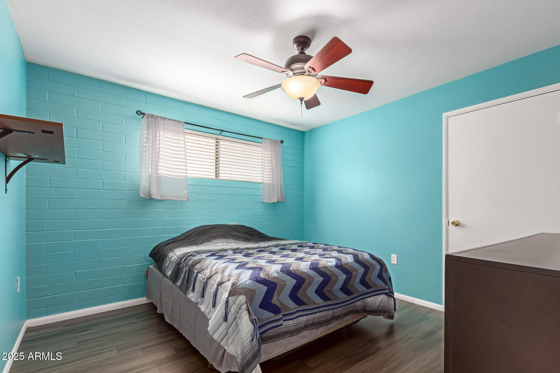 456 N 96TH Place