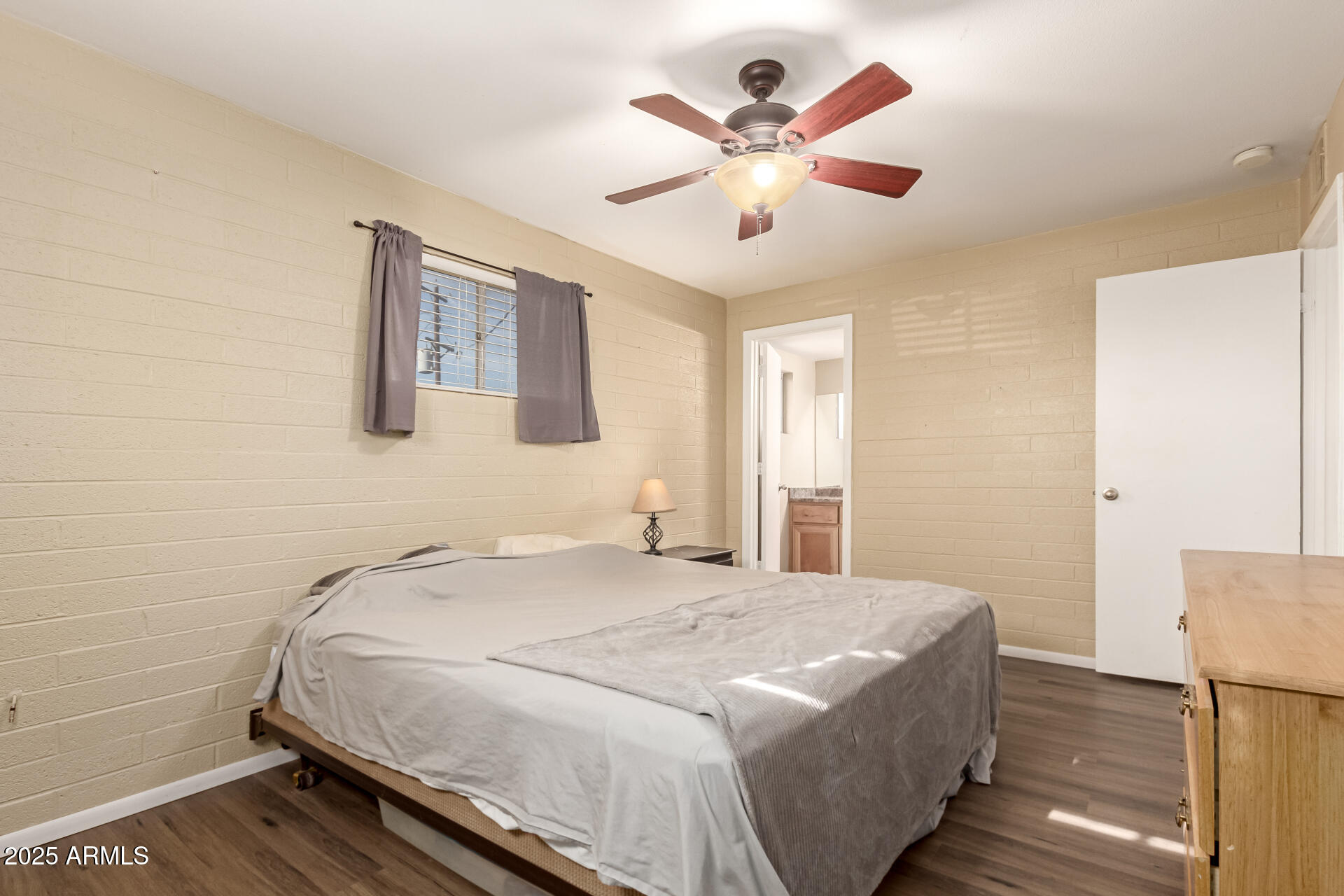 456 N 96TH Place